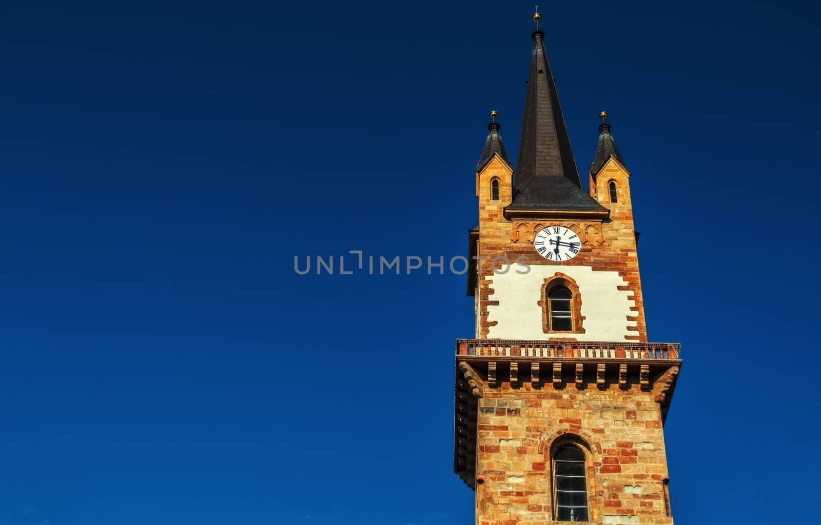 City clock tower by maxmitzu