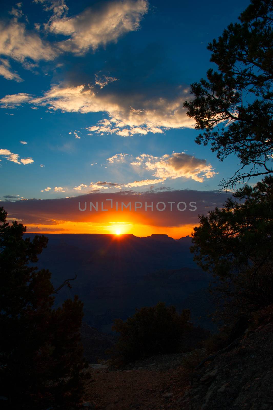 Sunset over the Grand Canyon, Arizona, USA