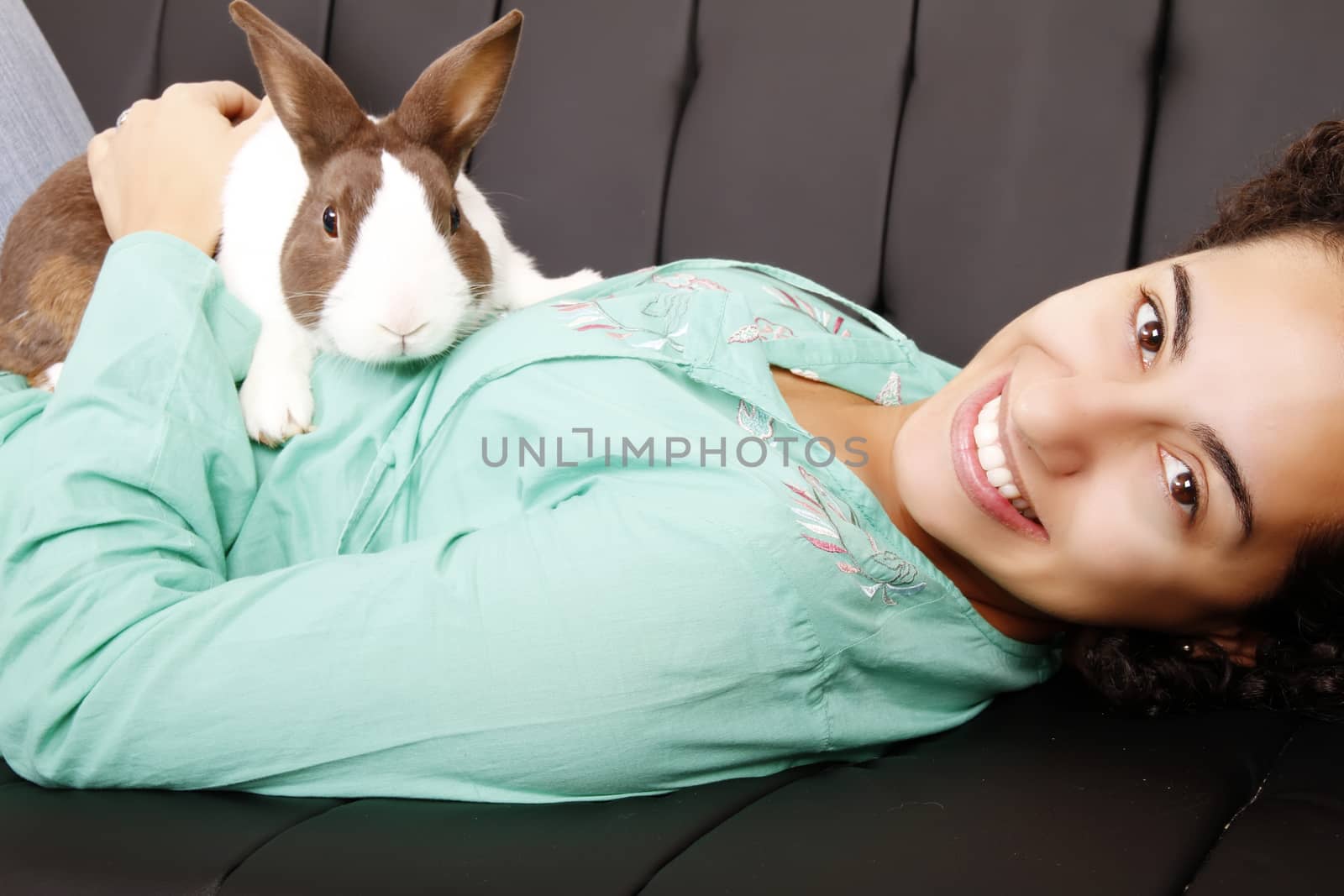 A young, brazilian woman with a Rabbit.