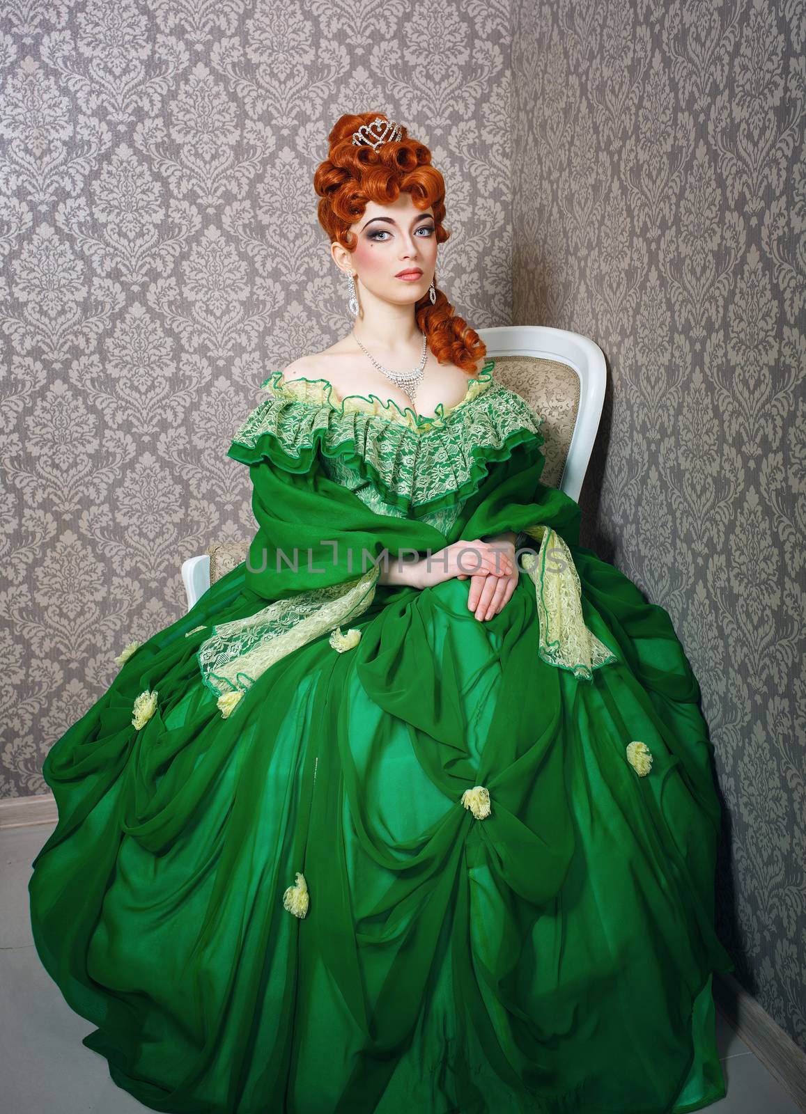 Princess in magnificent green dress by Vagengeym