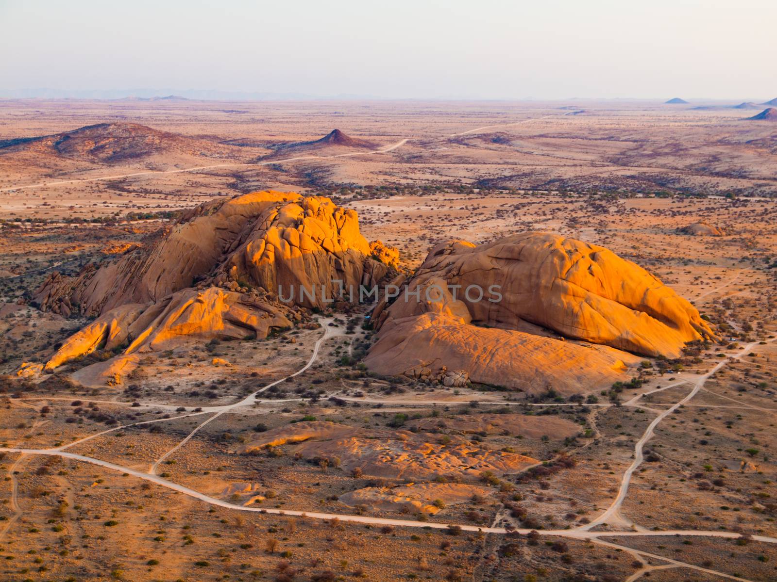 View from Pondoks in Spitzkoppe area by pyty