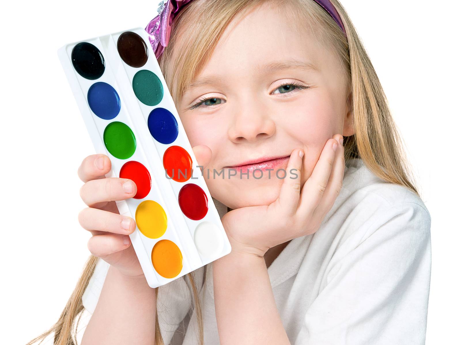 little girl holding up paint by GekaSkr