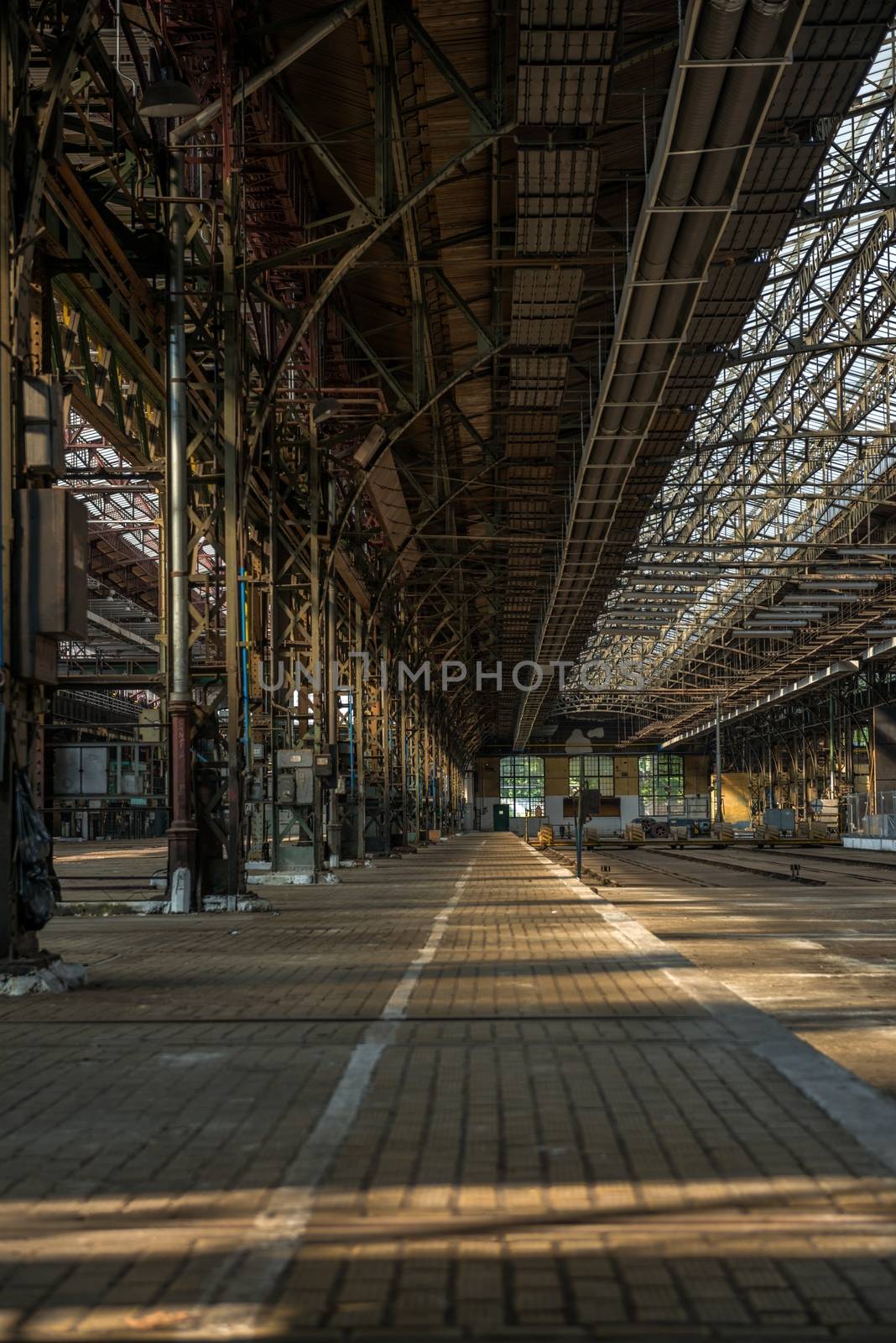 Large industrial hall of a vehicle repair station