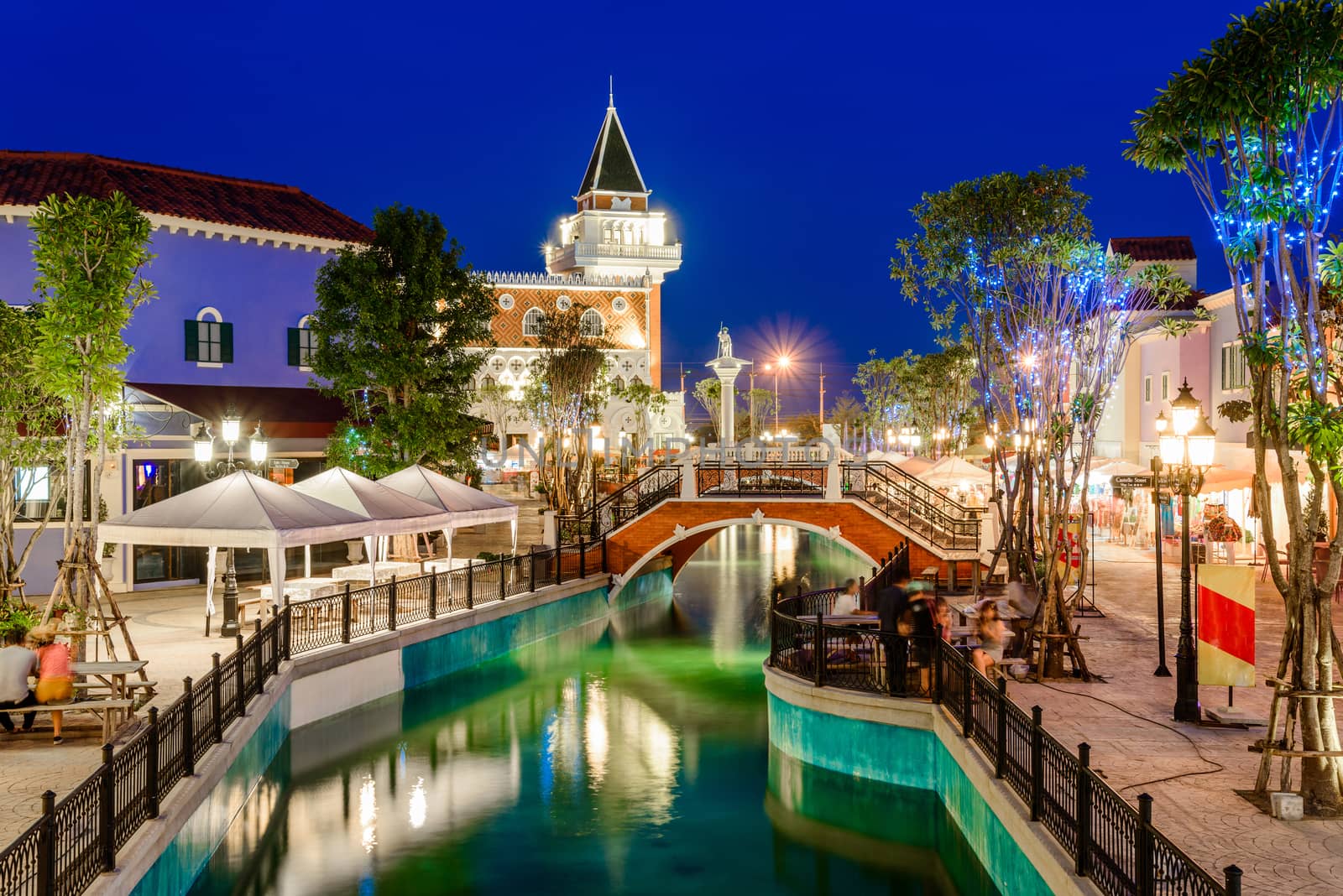 The Venezia Hua Hin, a shopping venue in Venice style near Cha-am and Hua Hin.