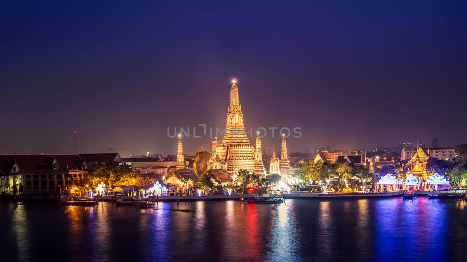 Prang of Wat Arun, Bangkok ,Thailand by jakgree