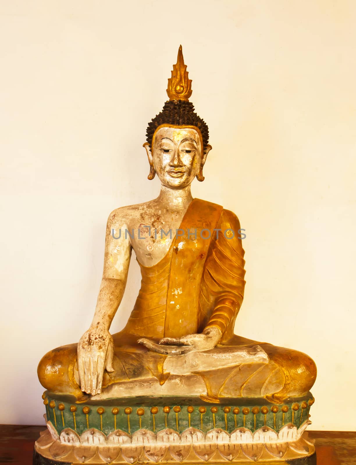 old buddha in wat Phrathat chohea ,Thailand