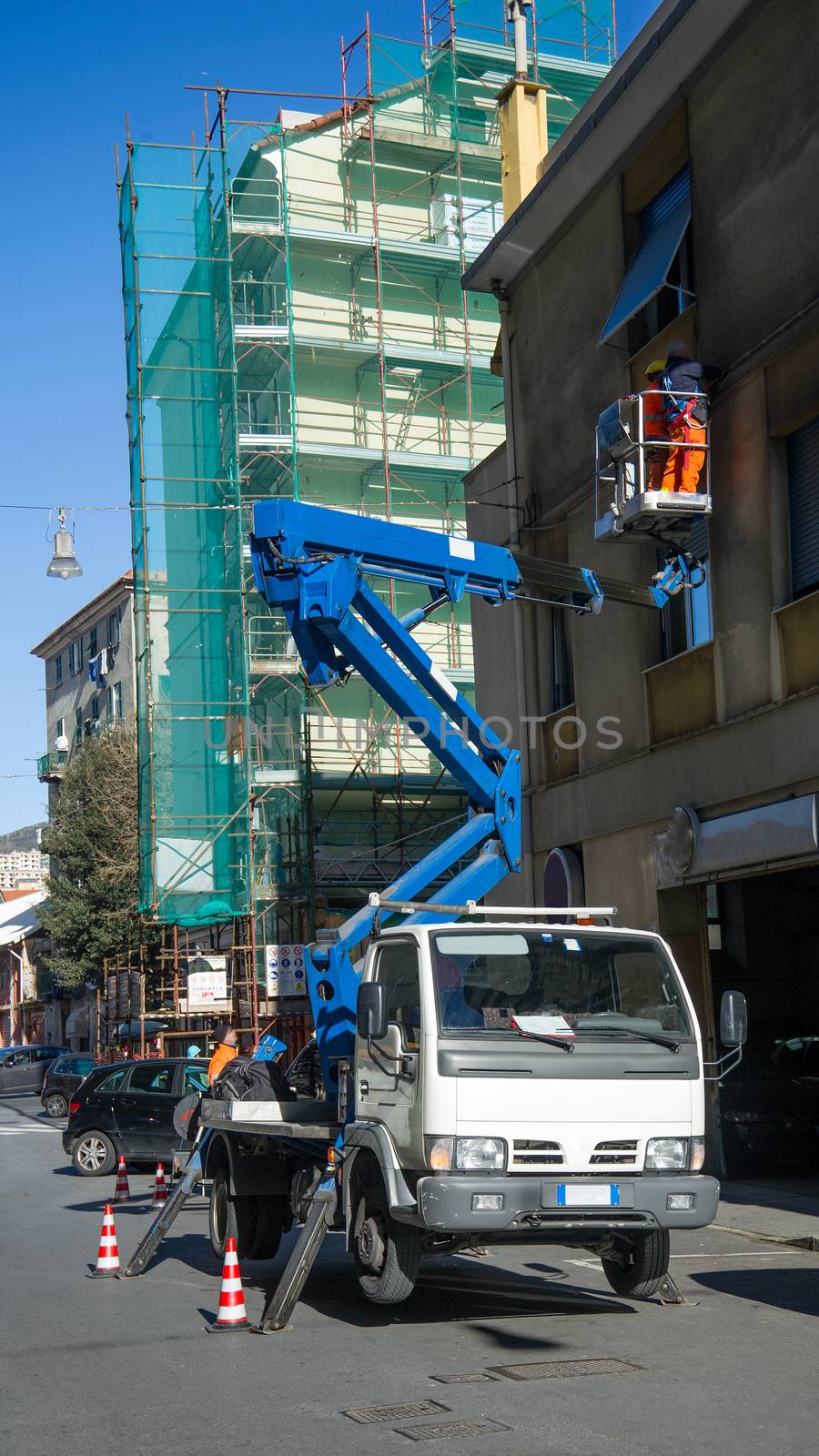 maintenance of a power line outdoor