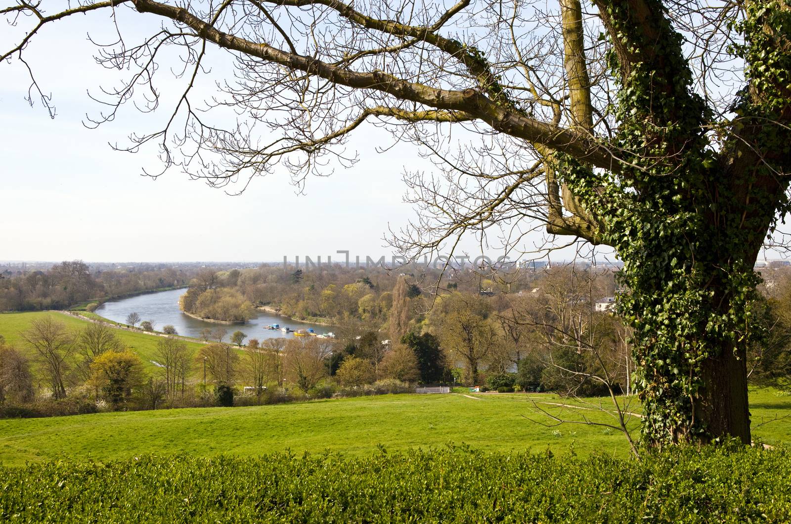 Richmond Upon Thames by chrisdorney