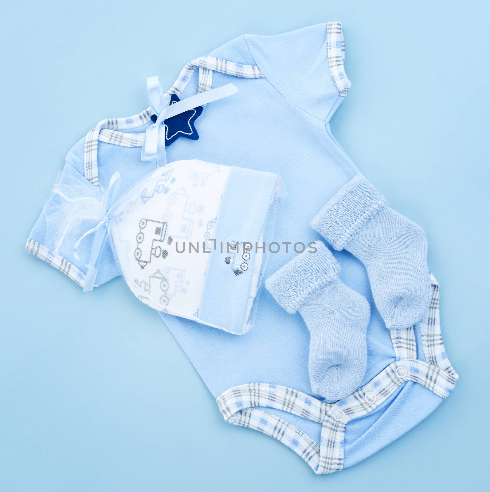 Blue infant boy clothing for baby shower