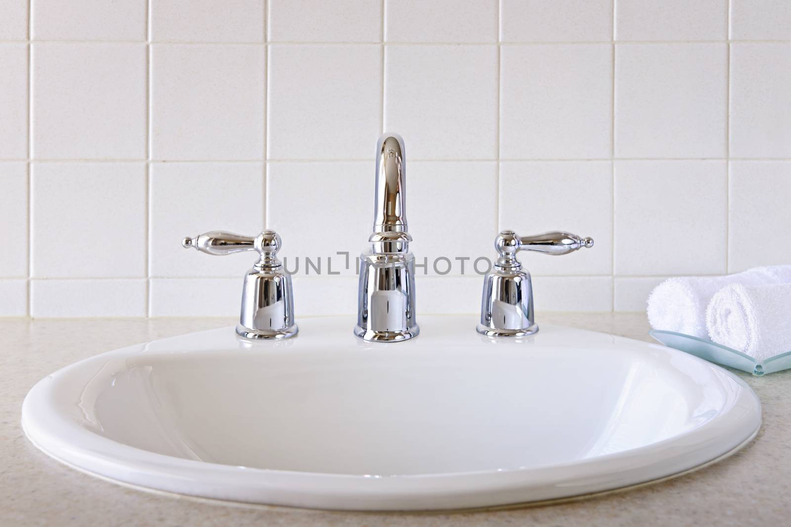 Bathroom sink by elenathewise
