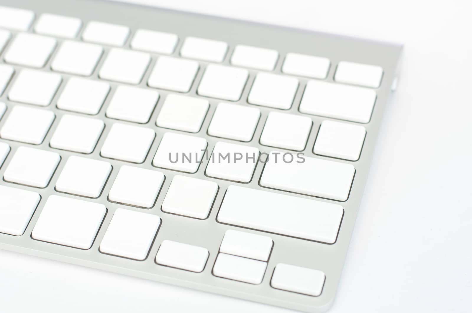 white blank computer keyboard by Sorapop