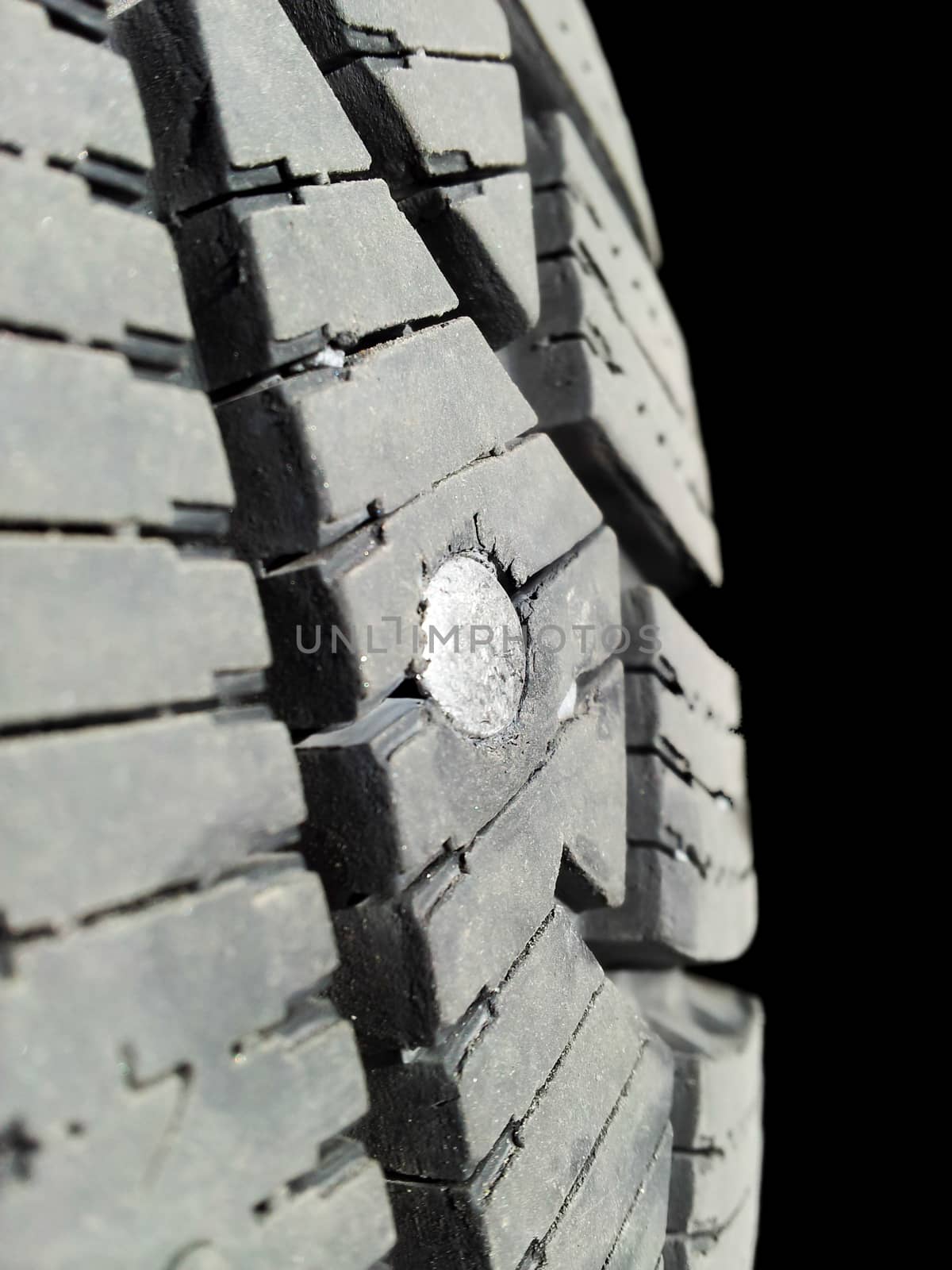 Tire puncture by Arvebettum