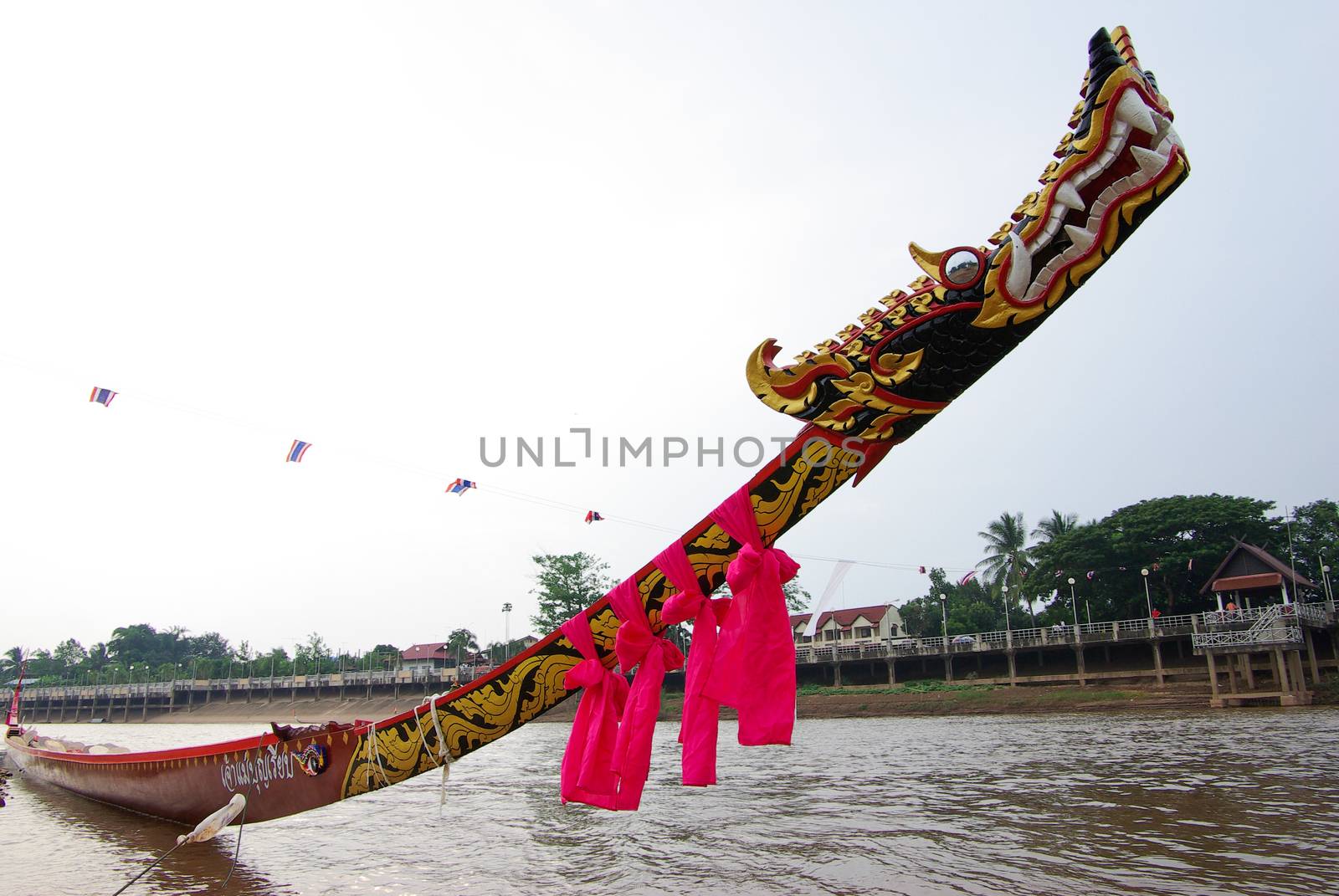 Thailand longboat dragon on head