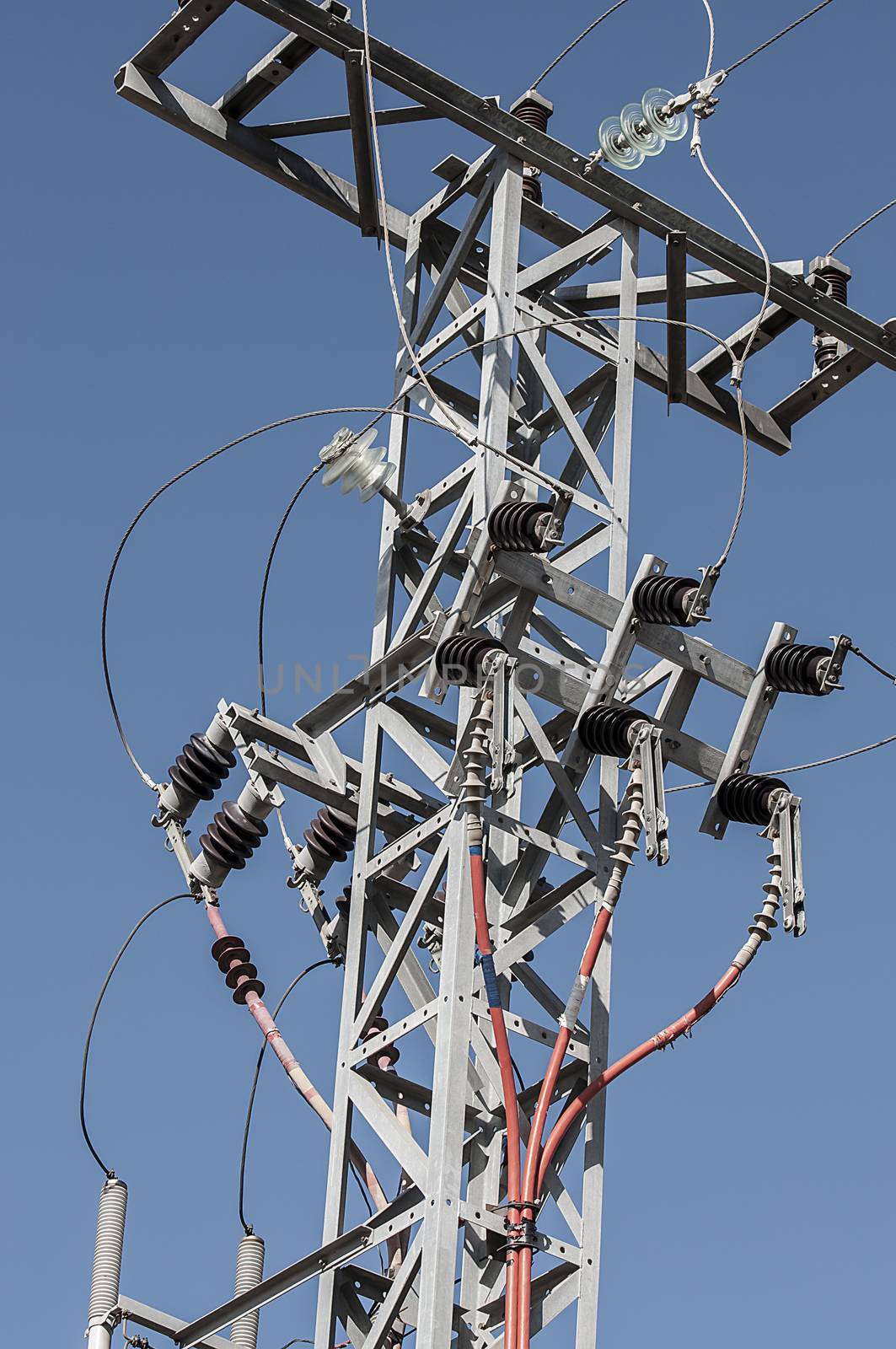 Electricity pylons with high-voltage wires by FernandoCortes