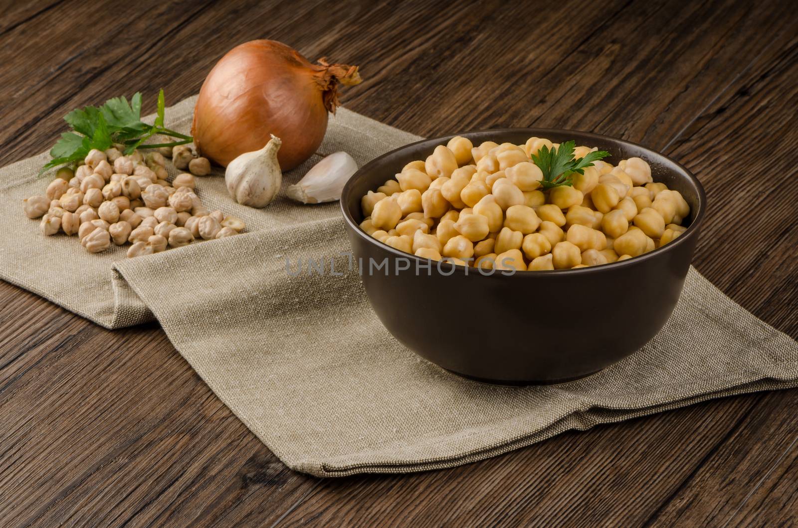 Chickpeas by homydesign