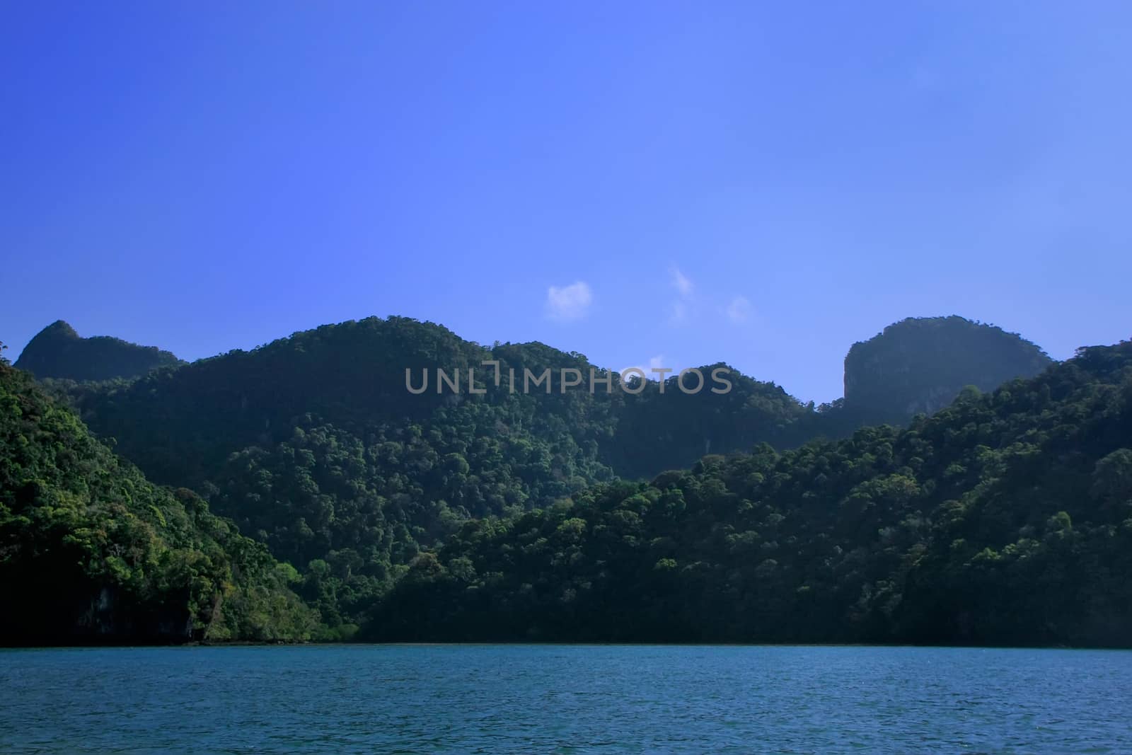 Island of the Pregnant Maiden lake, Marble Geoforest Park, Langk by donya_nedomam