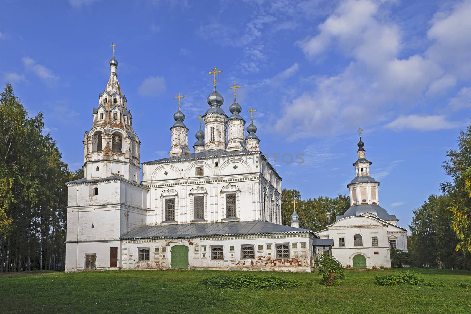 Ensemble of two ancient Orthodox churches by wander