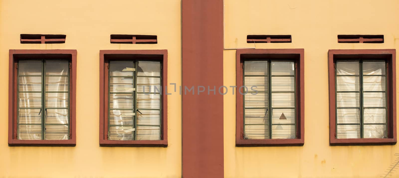 Vintage windows by 2nix