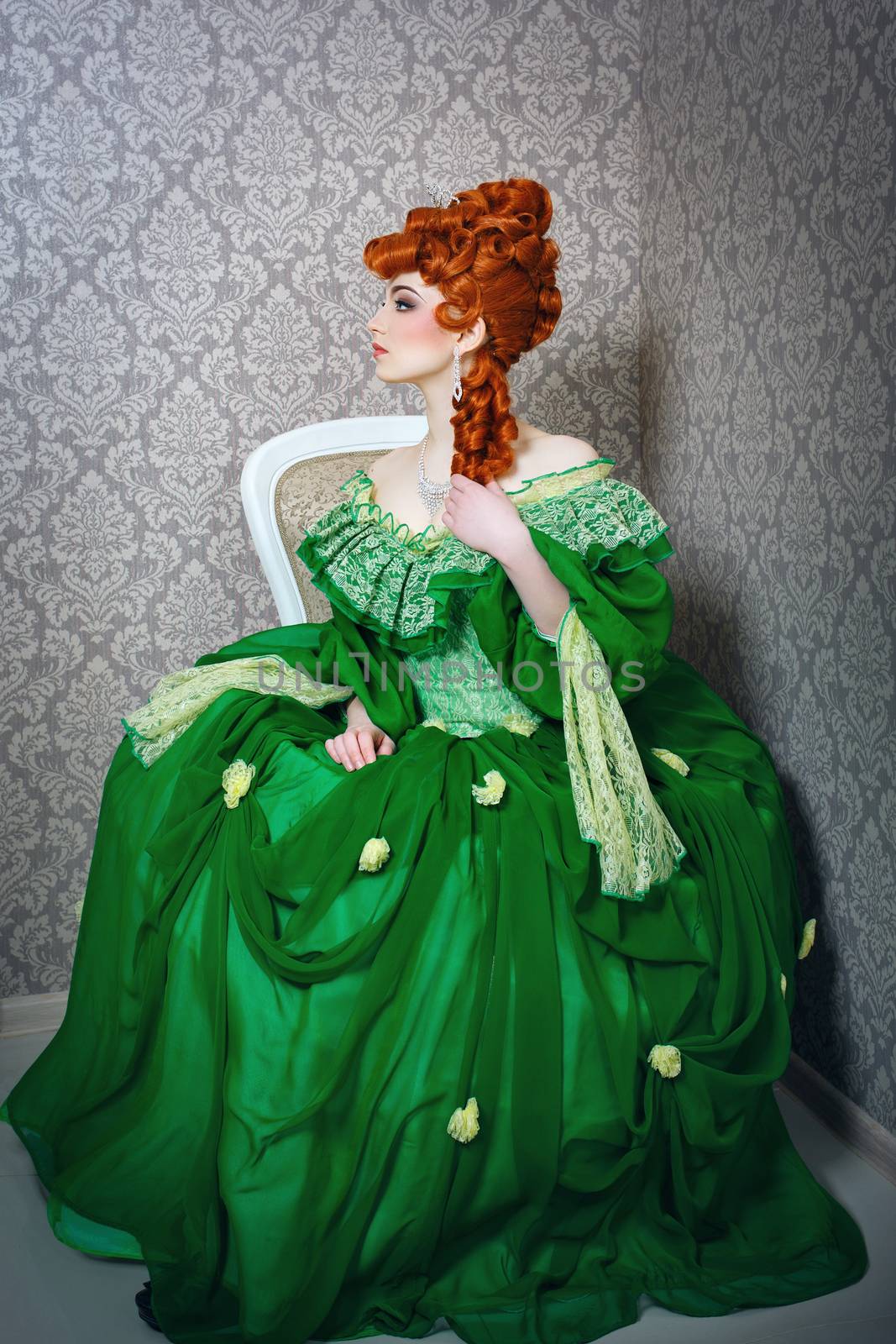 Princess in magnificent green dress by Vagengeym