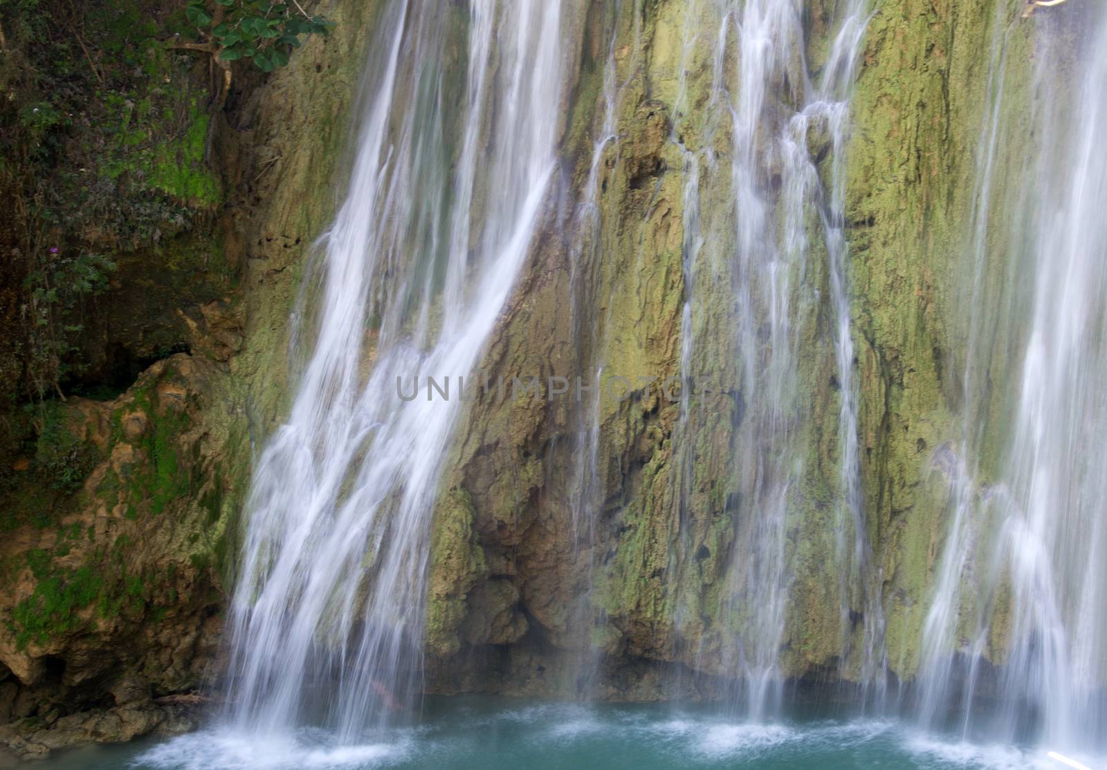waterfall  by Pakhnyushchyy
