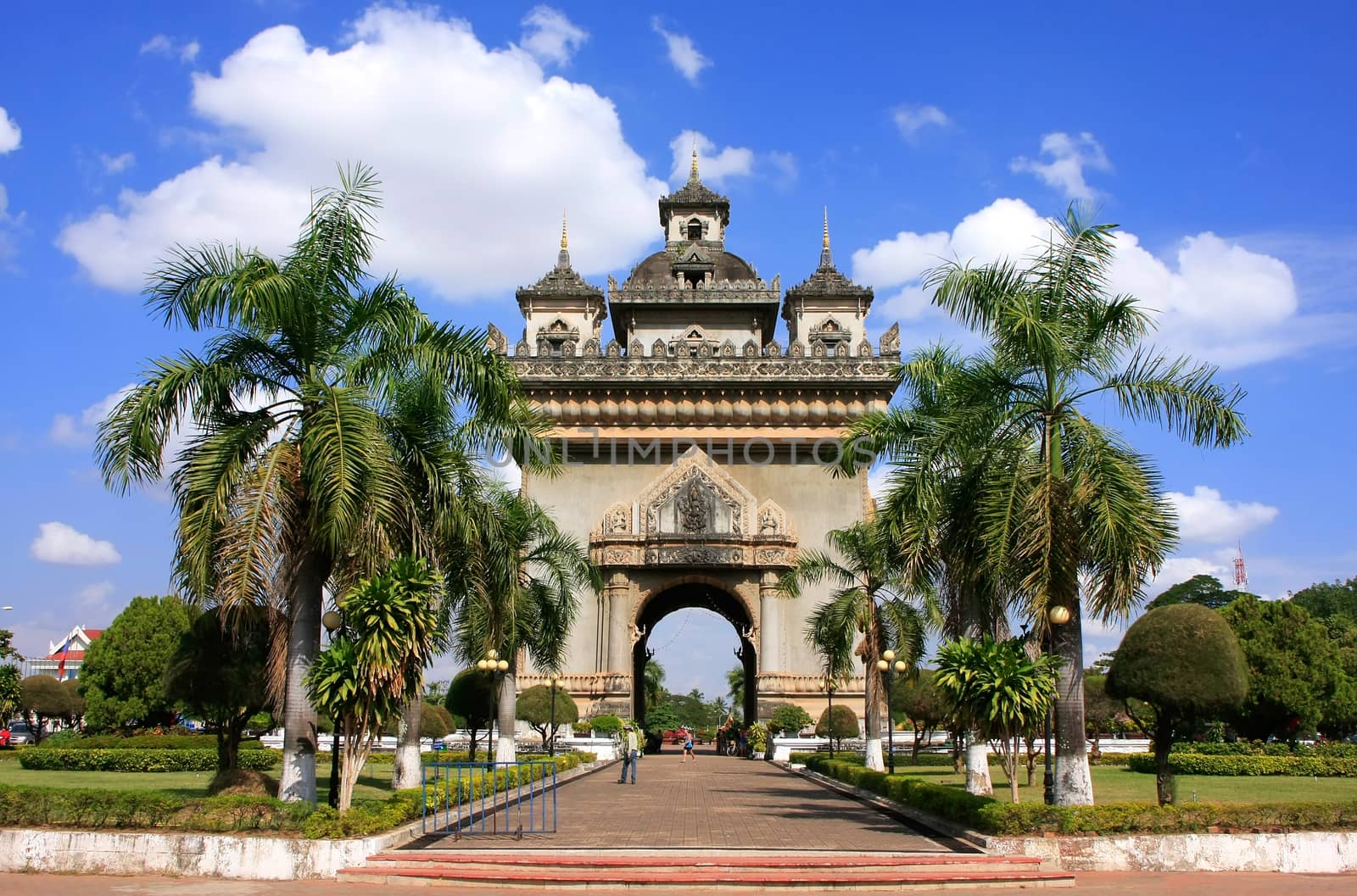 Victory Gate Patuxai, Vientiane, Laos by donya_nedomam