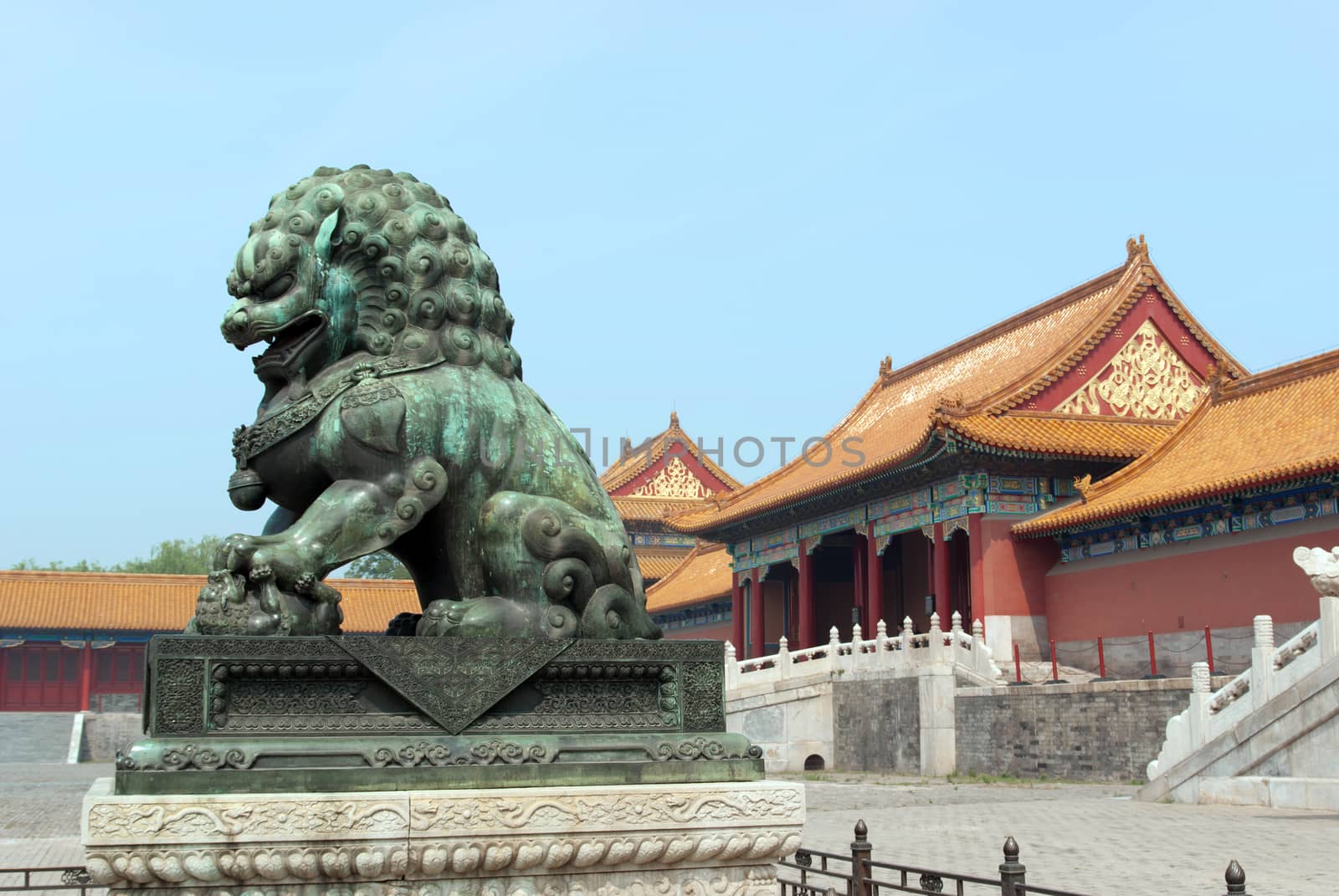 Inside Forbidden city, China by daoleduc