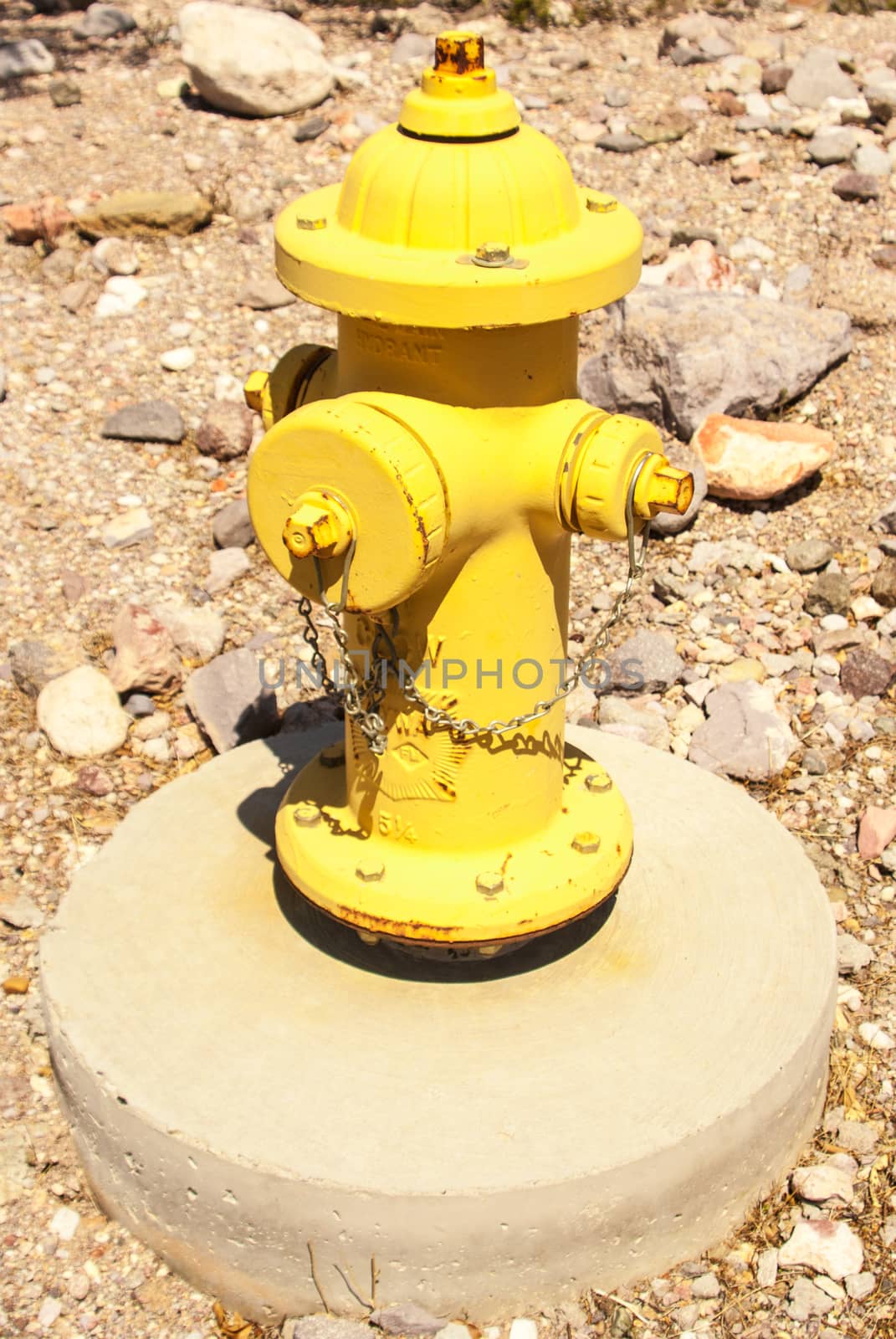 Yrellow Fire Hydrant by emattil