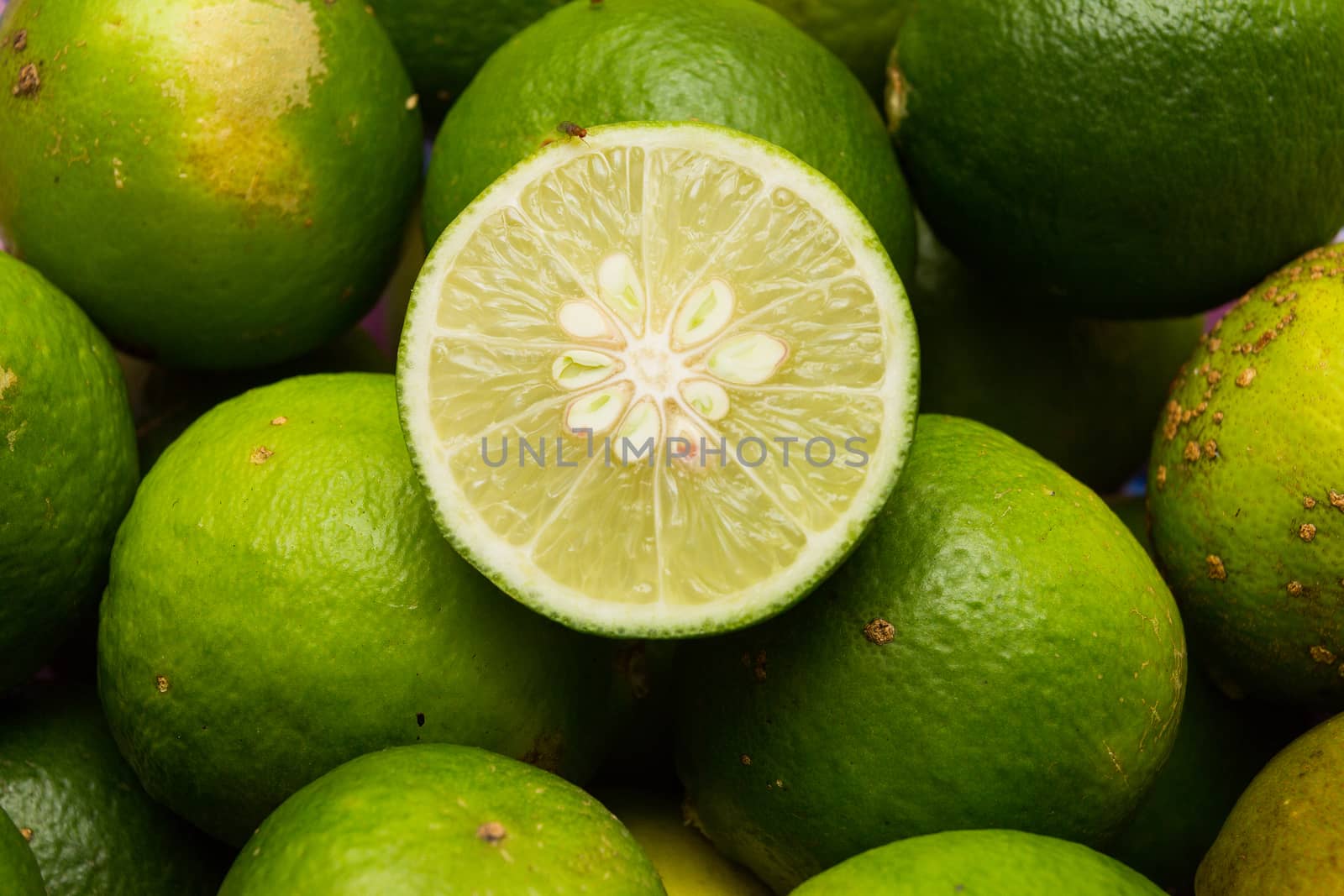 Limes by kannapon