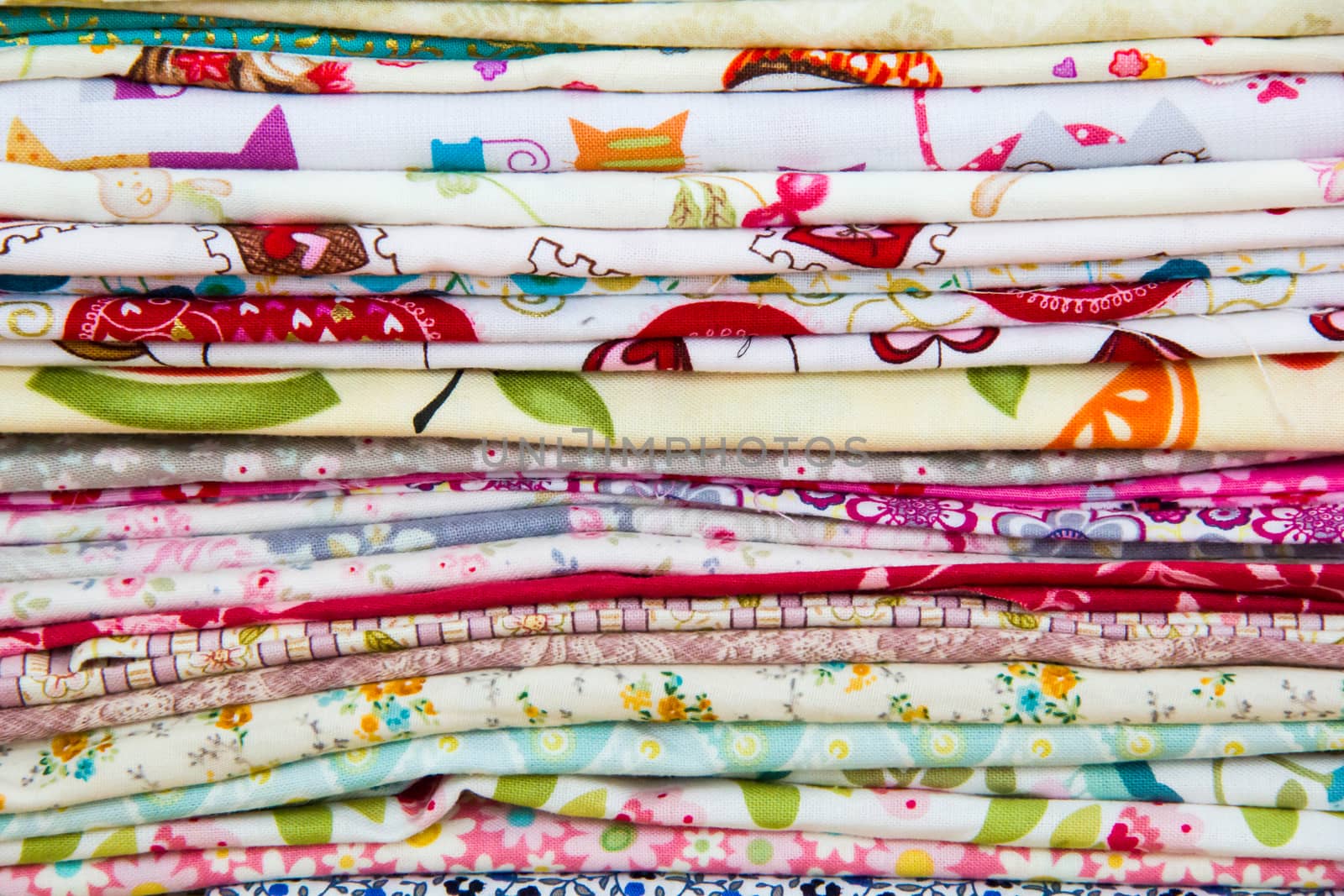 many natural cotton  fabric for hand made