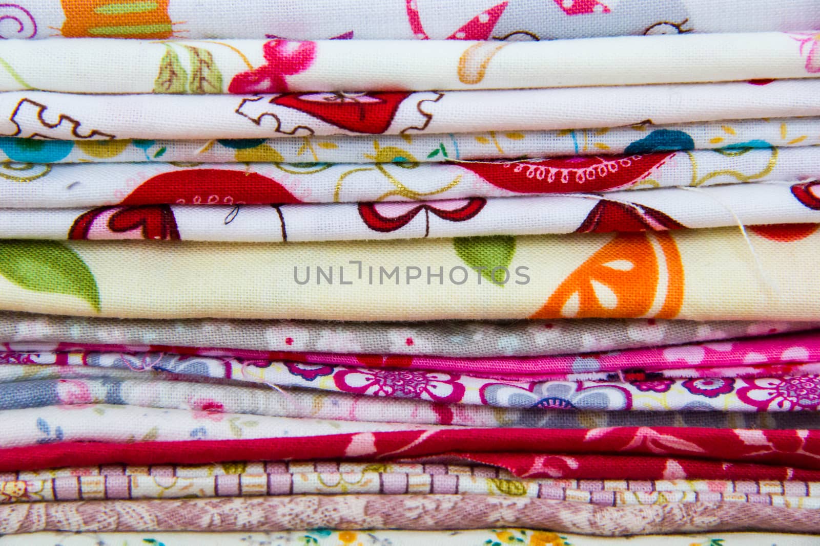 many natural cotton  fabric for hand made