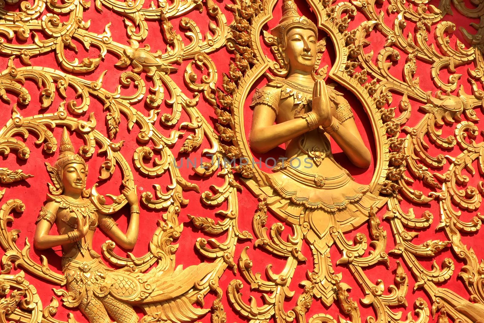 Decoration of a roof, Wat Si Saket, Vientiane, Laos by donya_nedomam