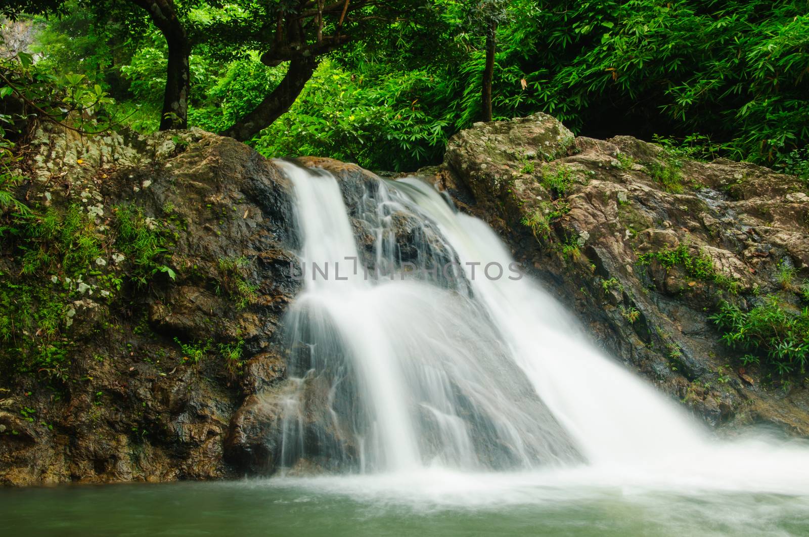 The waterfall sarika National Park, nakon-nayok thailand.