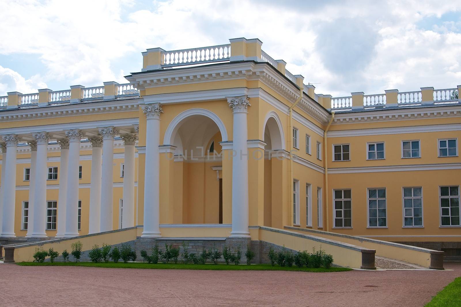 The picture of the Alexander's palace in Pushkino