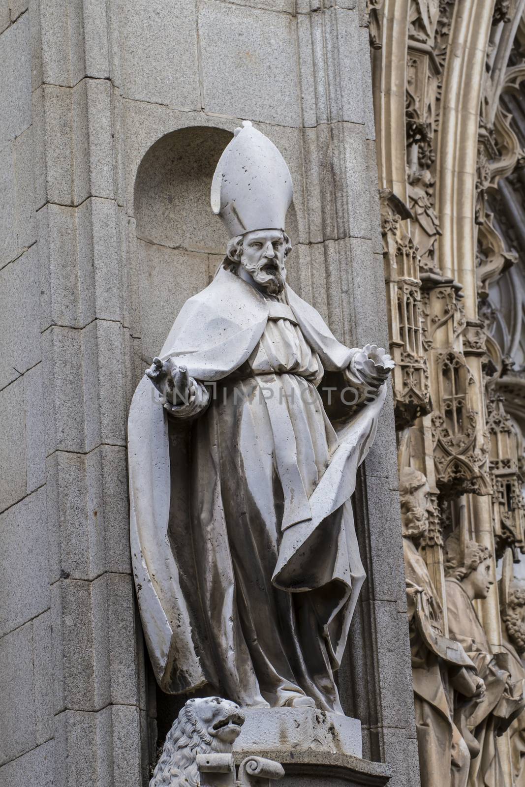 Bishop sculpture, toledo cathedral, spain by FernandoCortes
