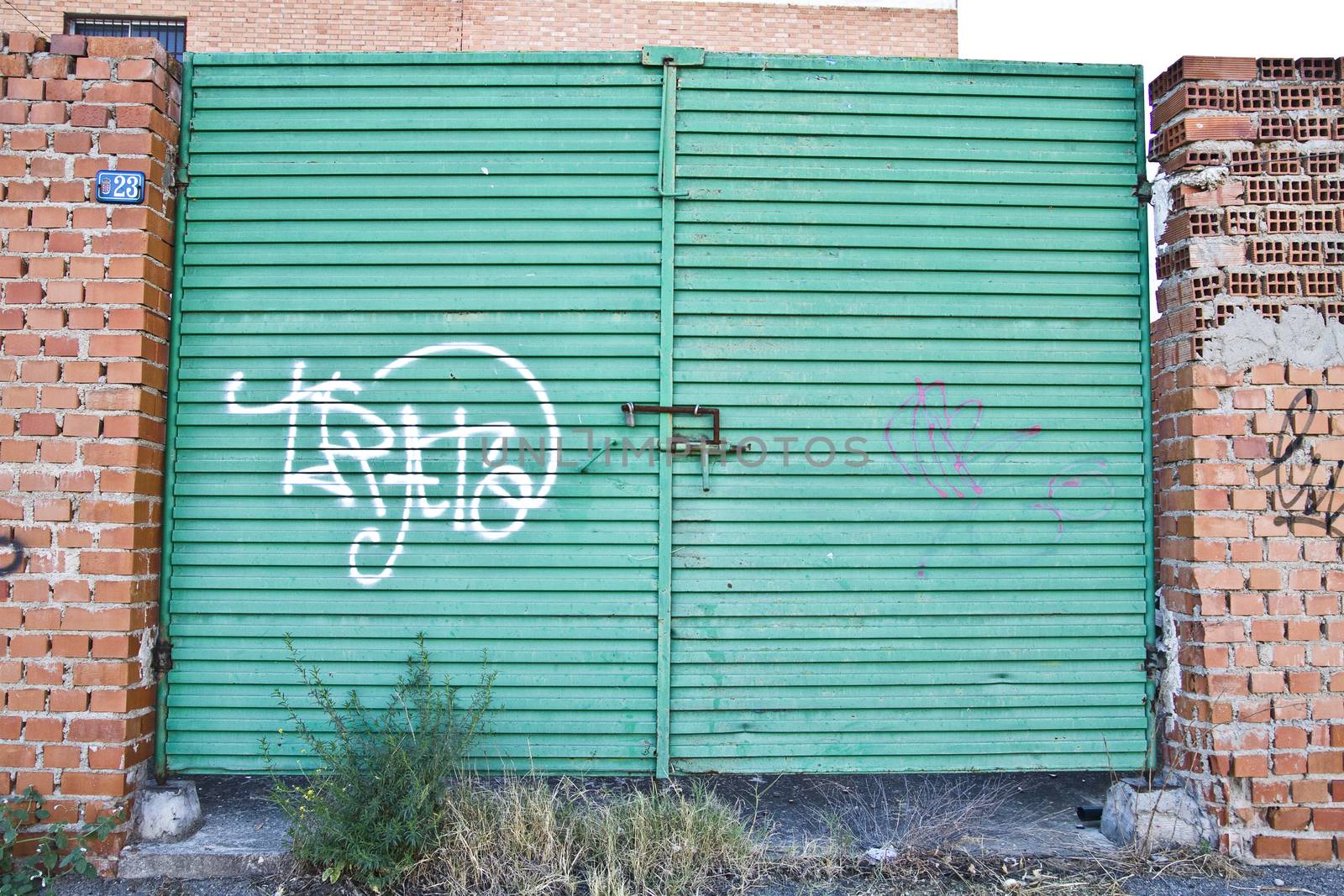 wall with grunge textures, dirty and old