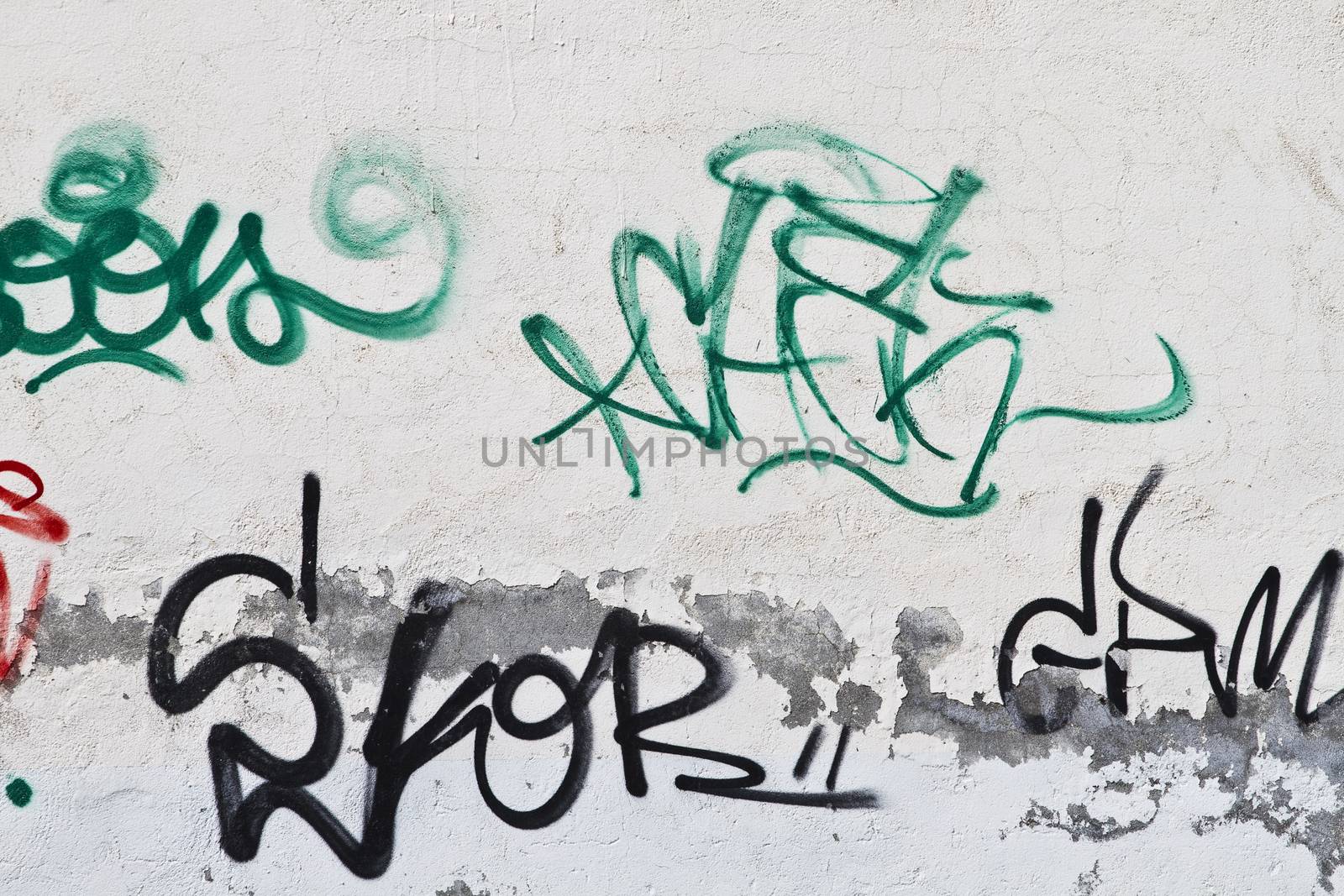 Graffiti on grunge wall by FernandoCortes