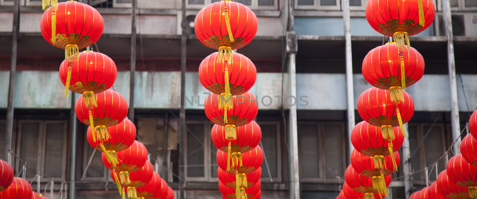 Chinese New Year lantern decorations are colorful and hung suspended by a lot.