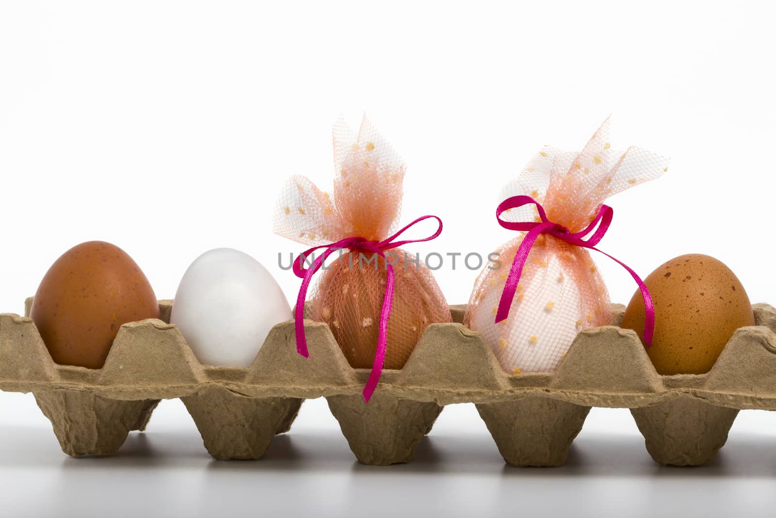 carton box with ornate easter eggs2 by Olvita