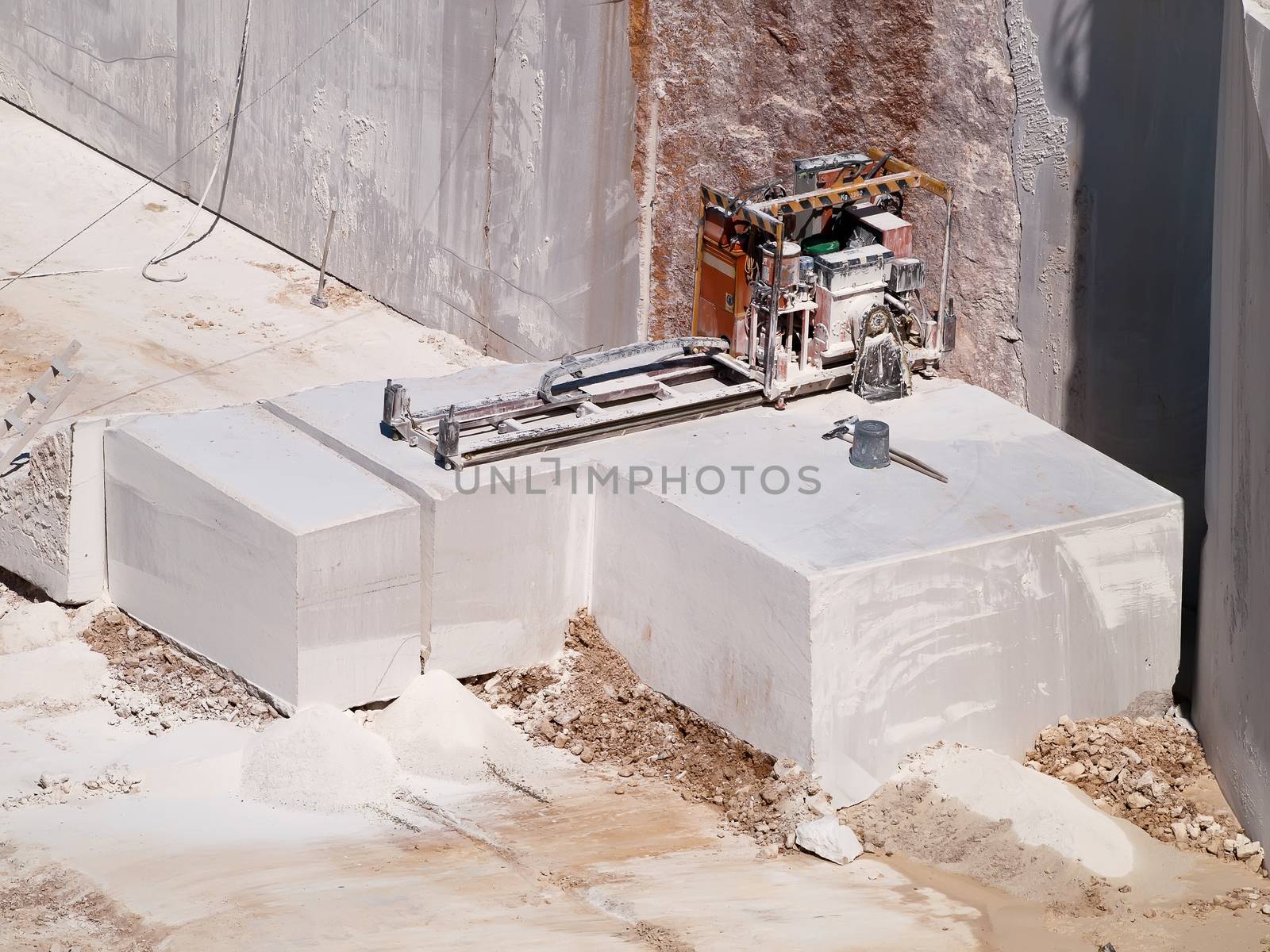 quarry machinery for stone cutting