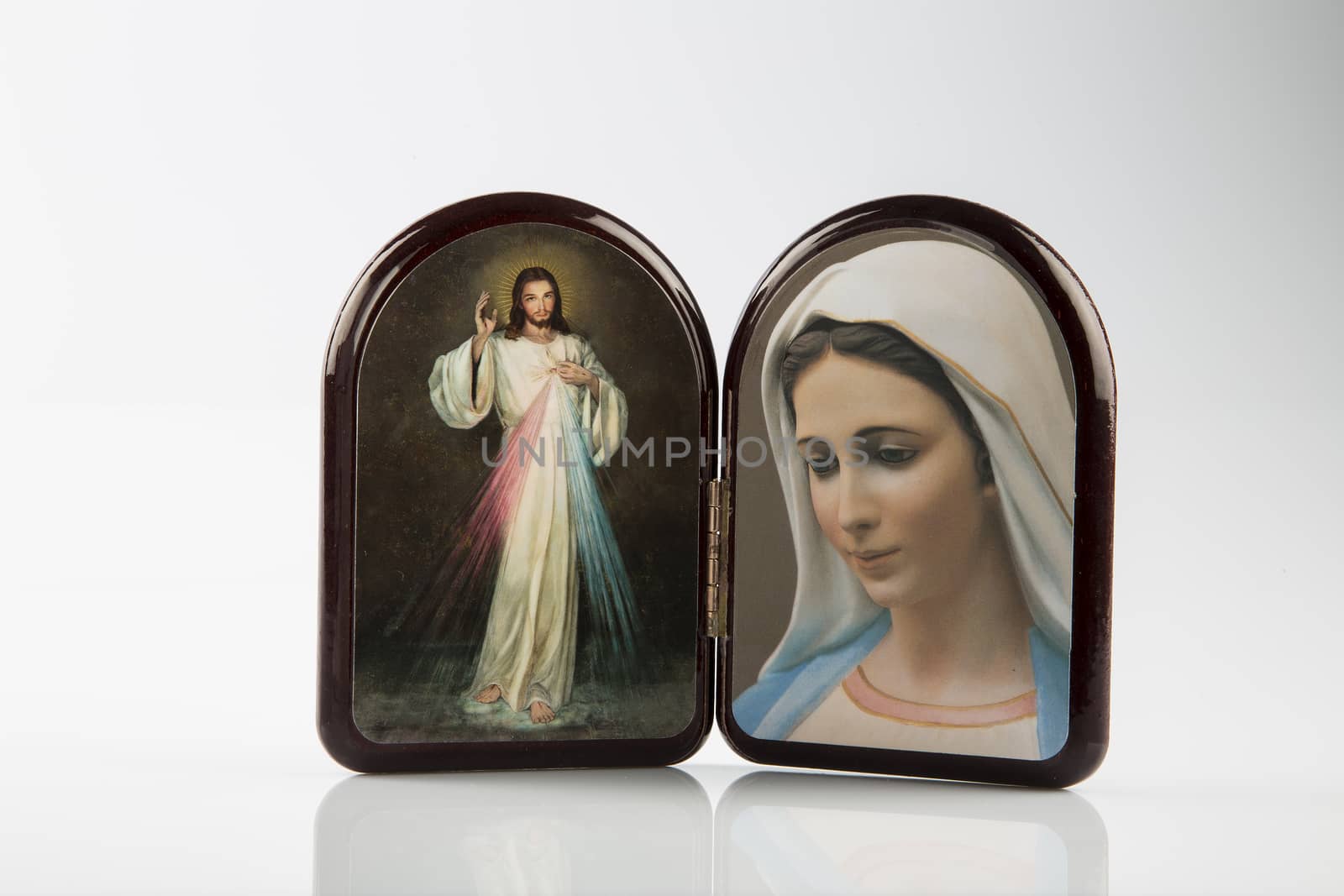 Merciful Jesus and Our Lady of Medjugorje icons