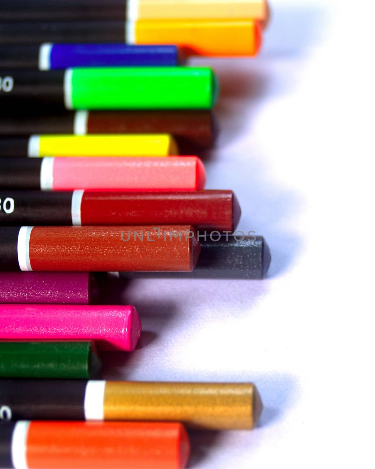 Colour pencils by kiddaikiddee
