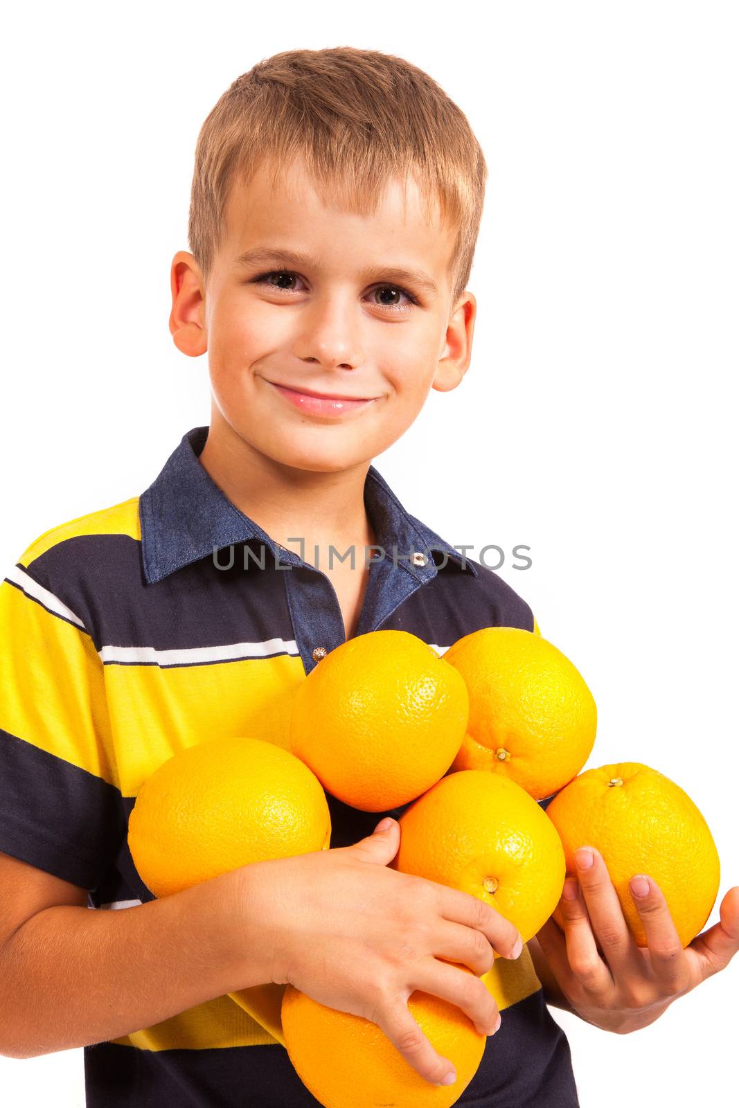 Boy holding oranges by bloodua