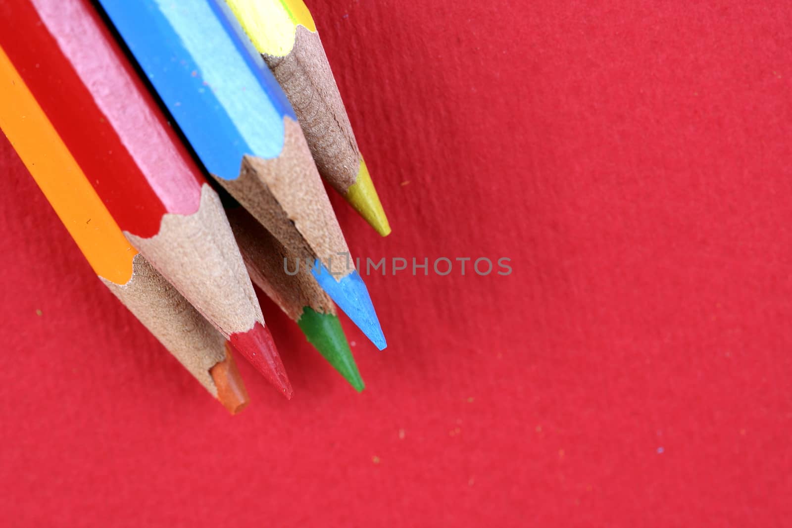 Sharp pencils by arosoft