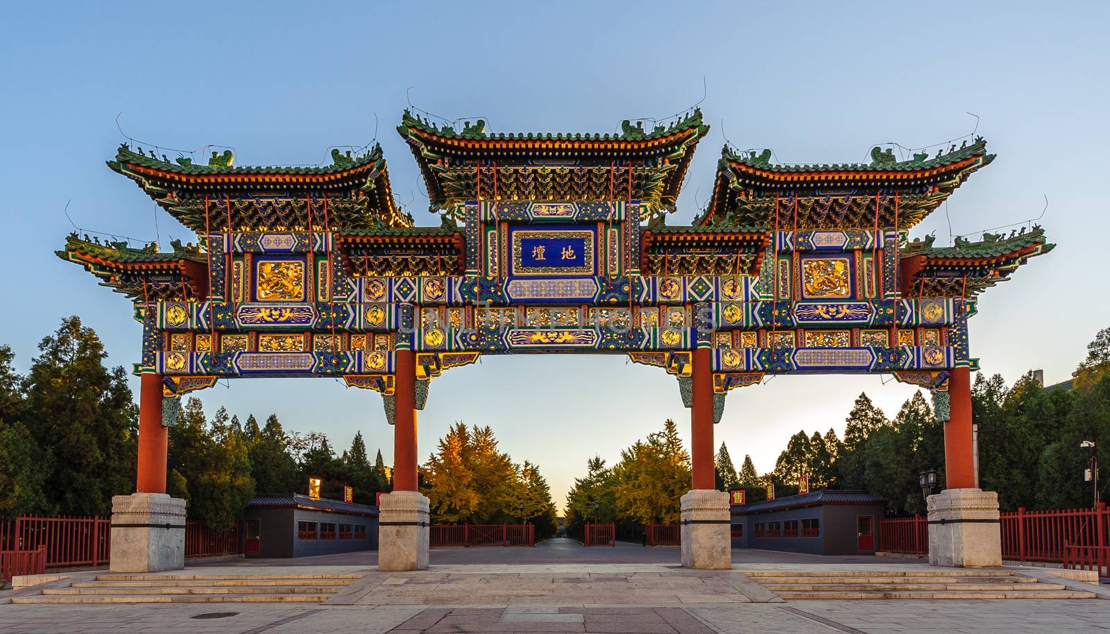 Chinese arch, at the entrance to the Ditan temple of Beijing, China.