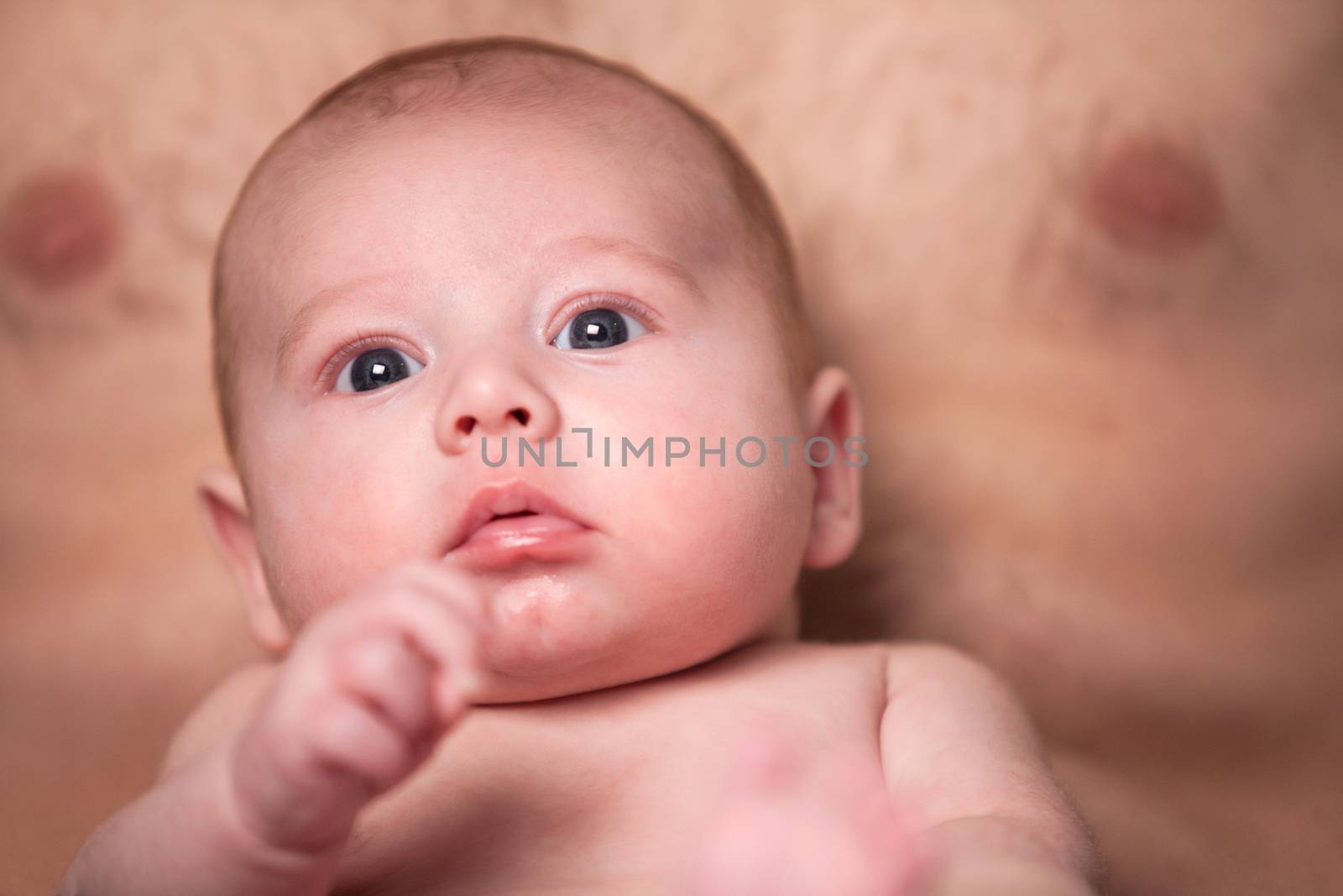 Baby is looking up on daddy's lap by DNFStyle