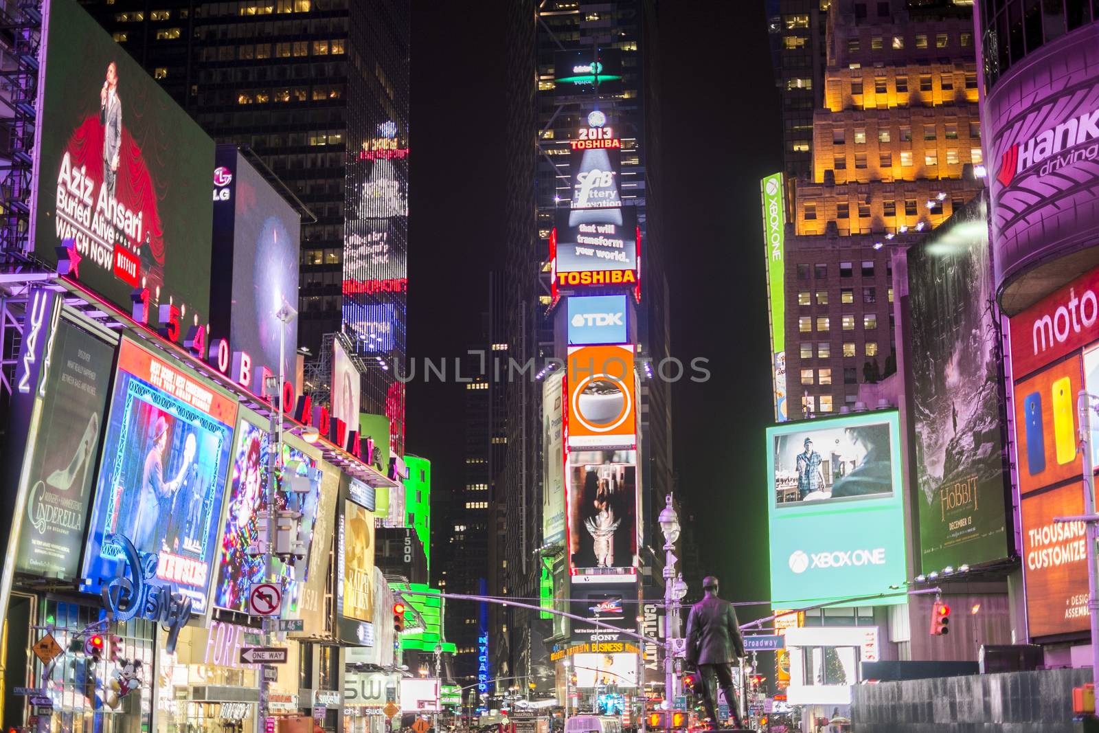 NEW YORK, US - NOVEMBER 22: Busy Times Square at night. November 22, 2013 in New York.