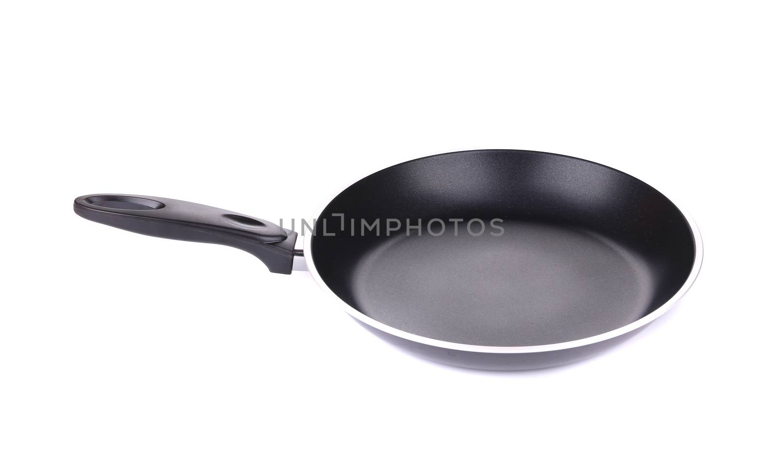 Black metal frying pan. by indigolotos