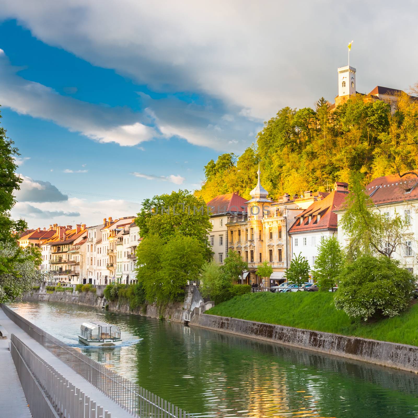 Medieval houses in Ljubljana old city centre on Ljublanica's bank. Ljubljana, Slovenia, Europe.