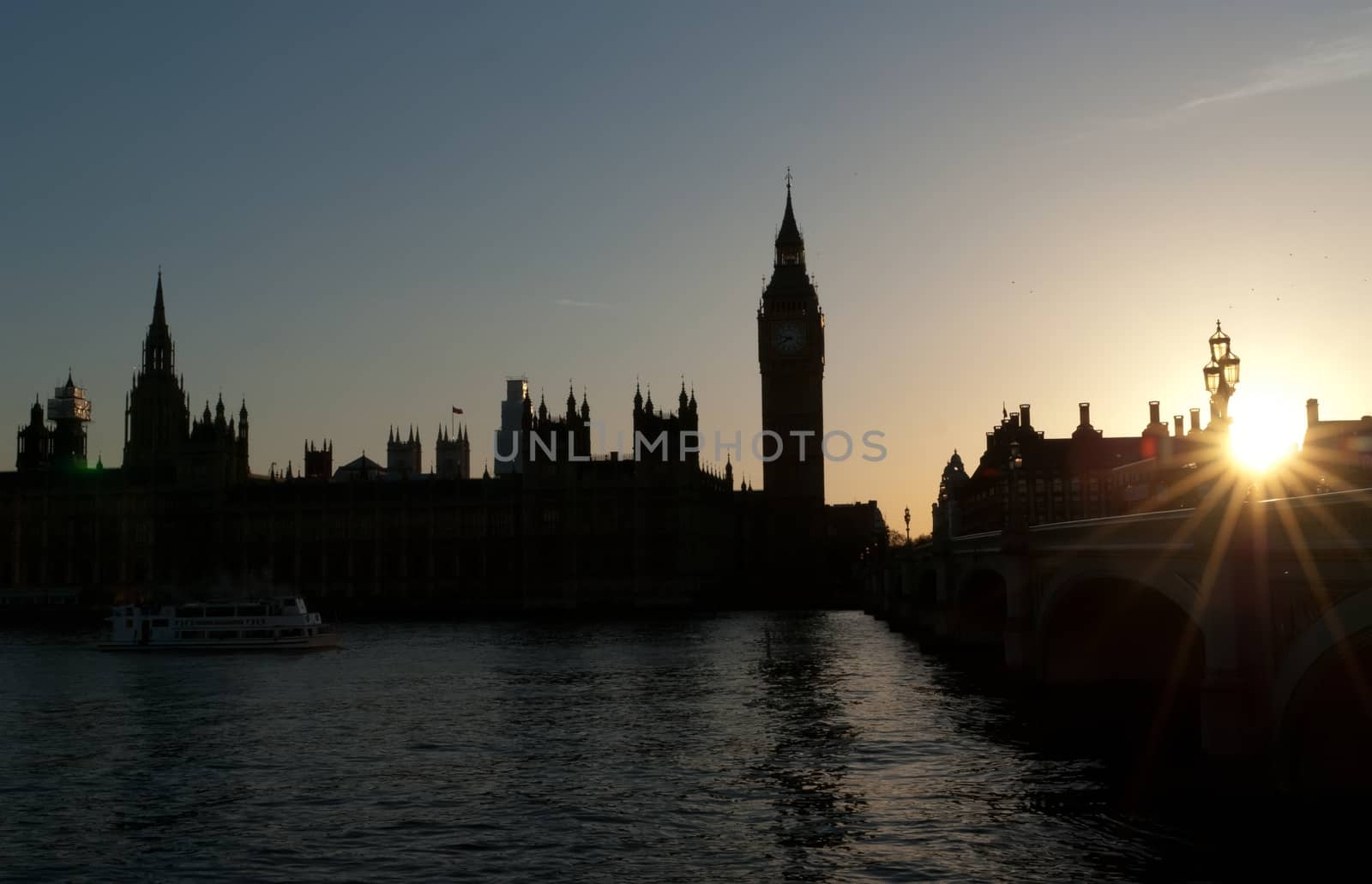 Sunset over Big Ben by mitakag