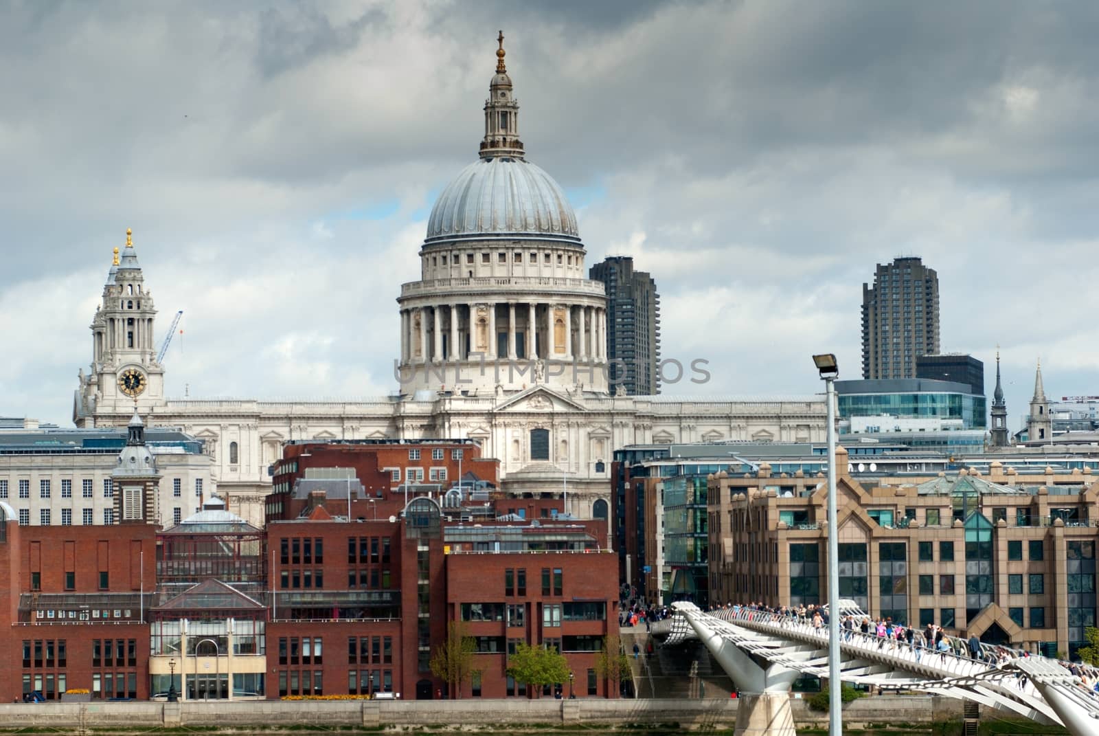 St. Paul's Cathedral and Millenium Bridge by mitakag